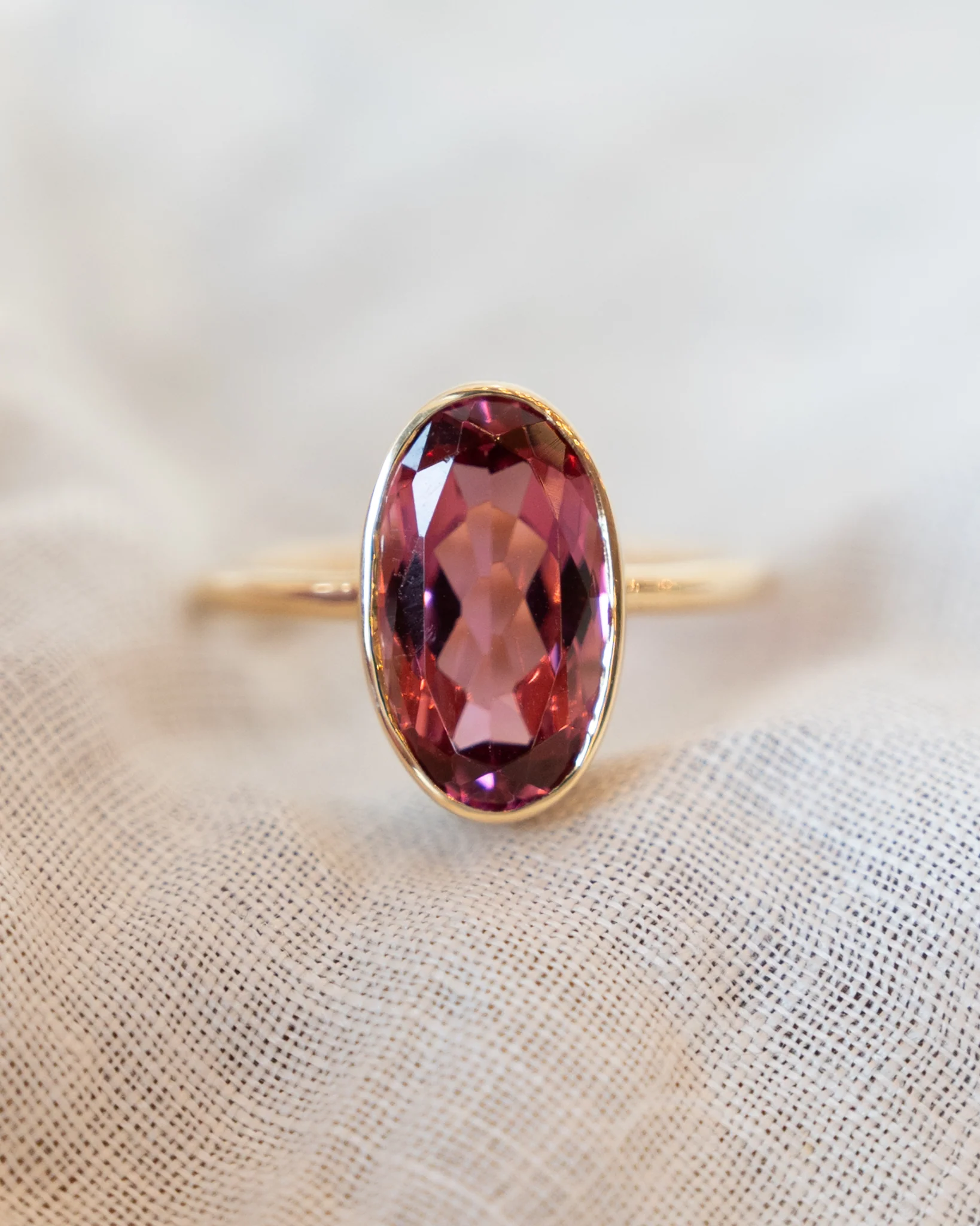 4.06 Elongated Rubellite Tourmaline Cocktail Ring 18k - Image 6