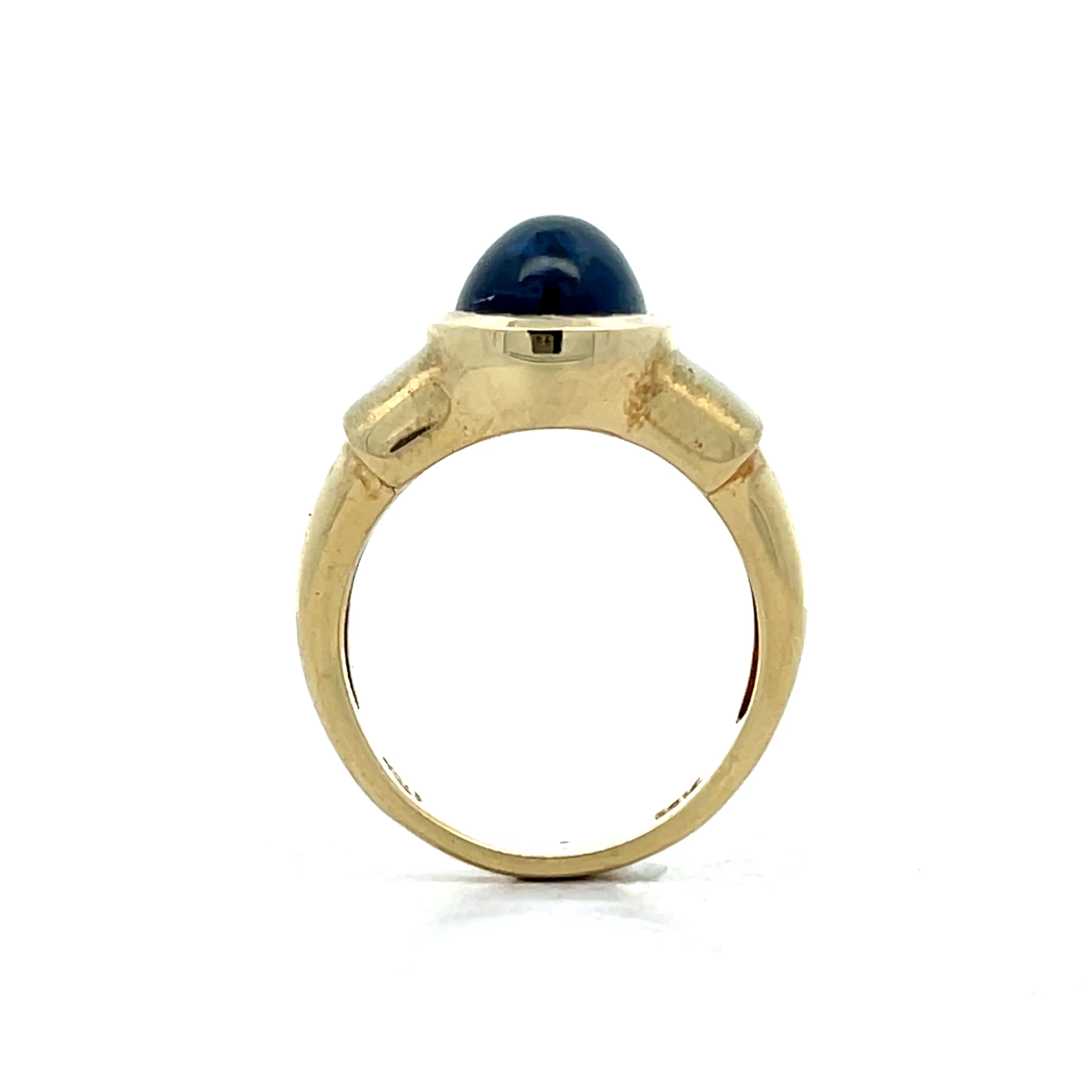 4.25 Oval Cabochon Star Sapphire Ring in 14k Yellow Gold - Image 4