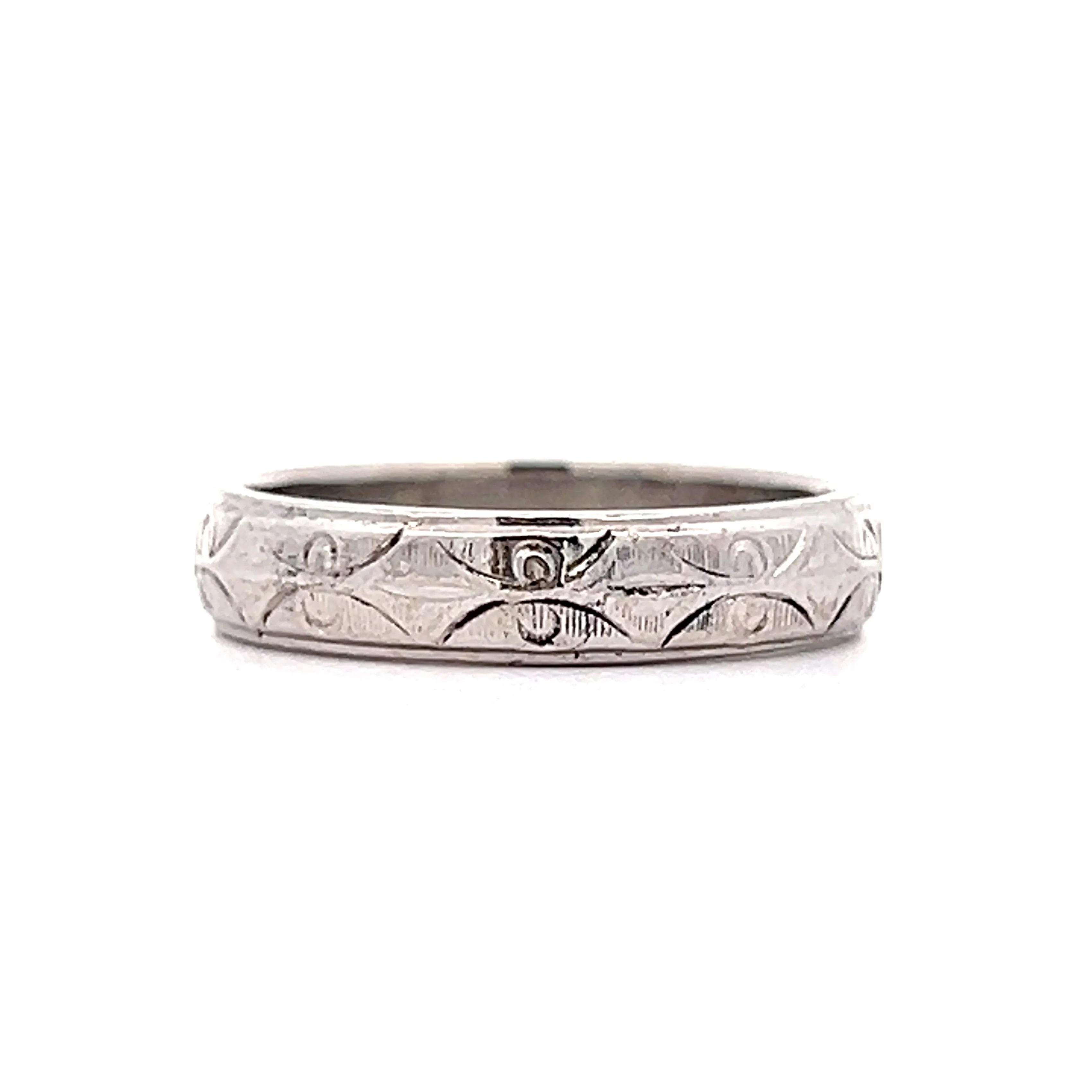 4.25mm Vintage Art Deco Wedding Band in Platinum