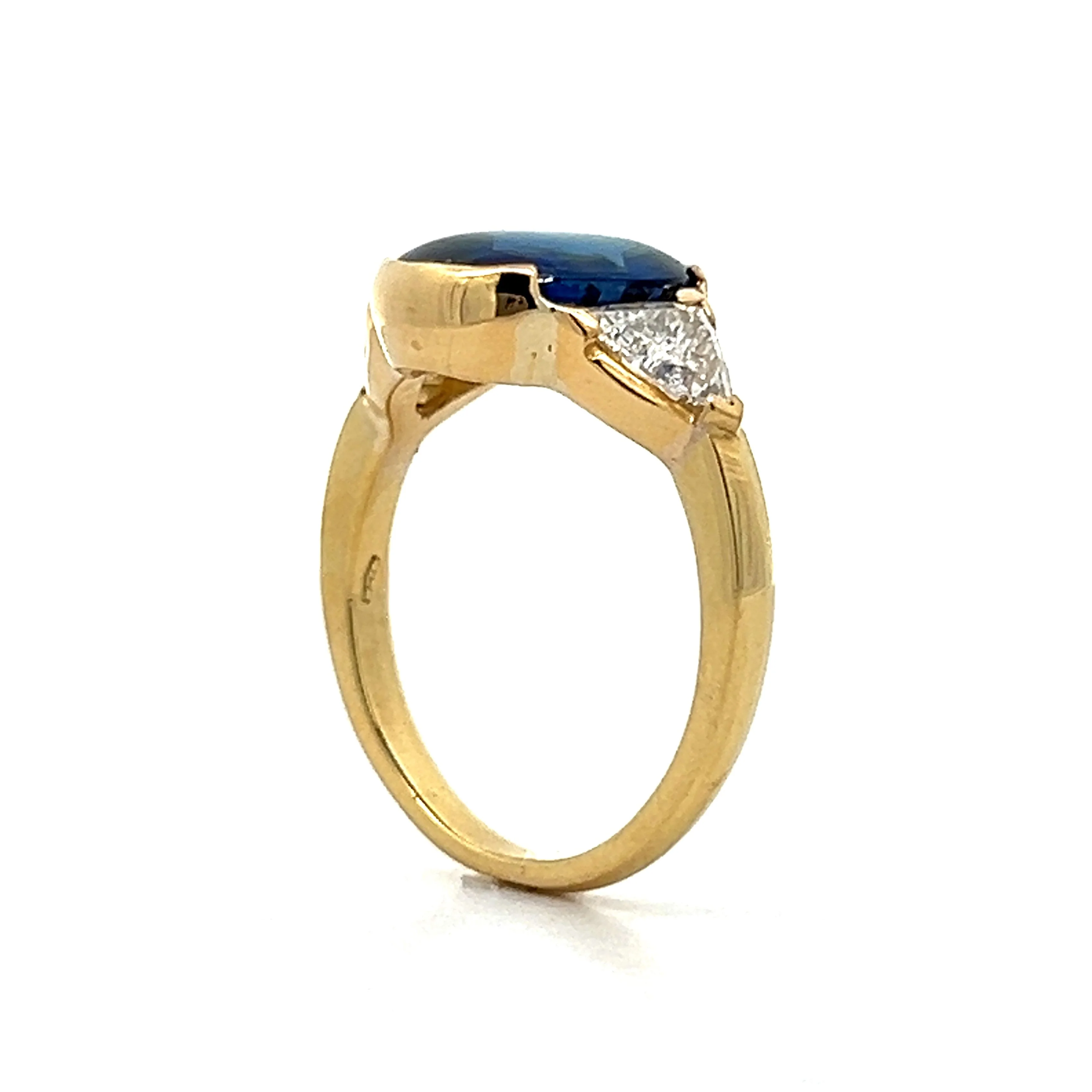 4.30 Cabochon Sapphire Ring in 18k Yellow Gold - Image 5