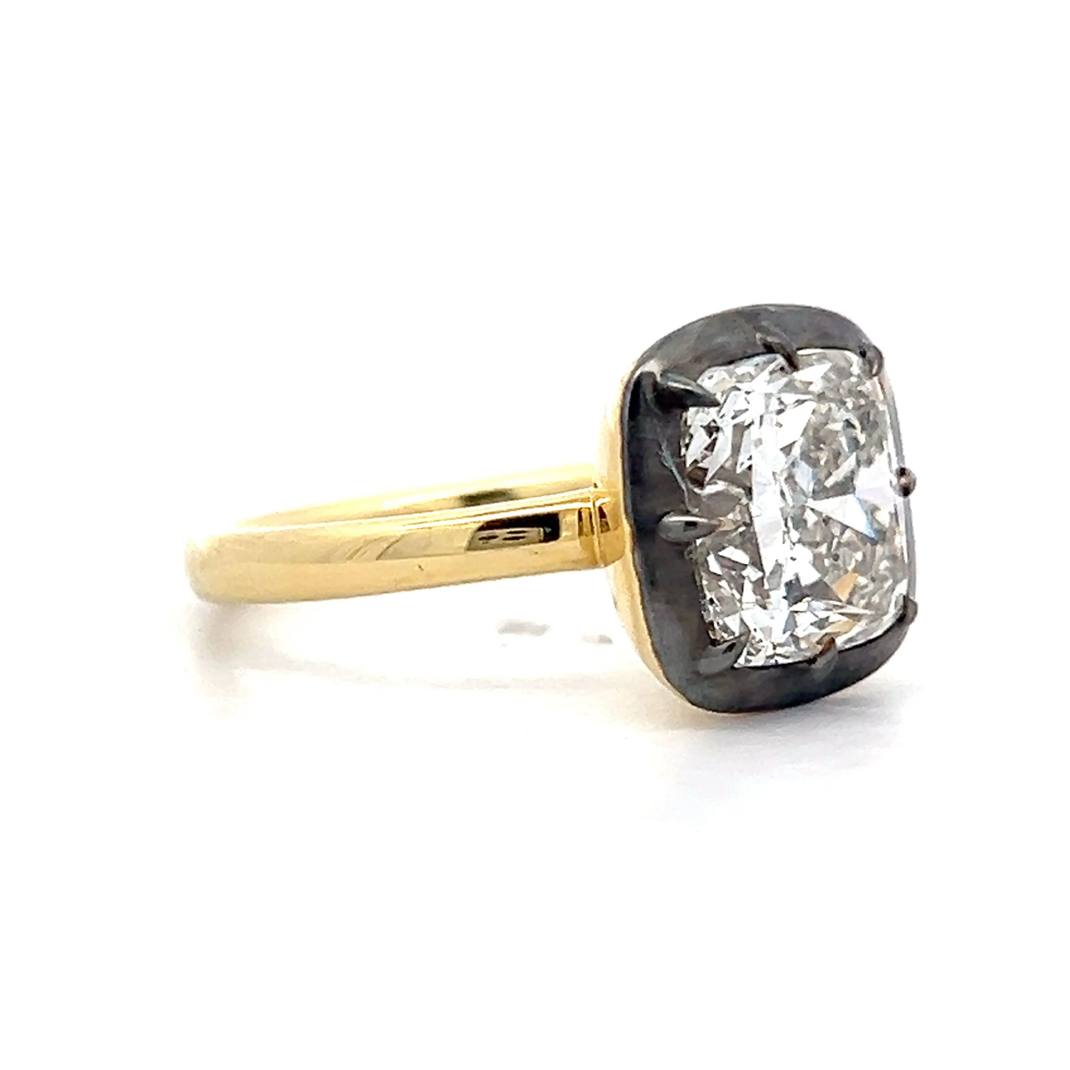 4.32 Cushion Cut Diamond Engagement Ring in 18k - Image 3