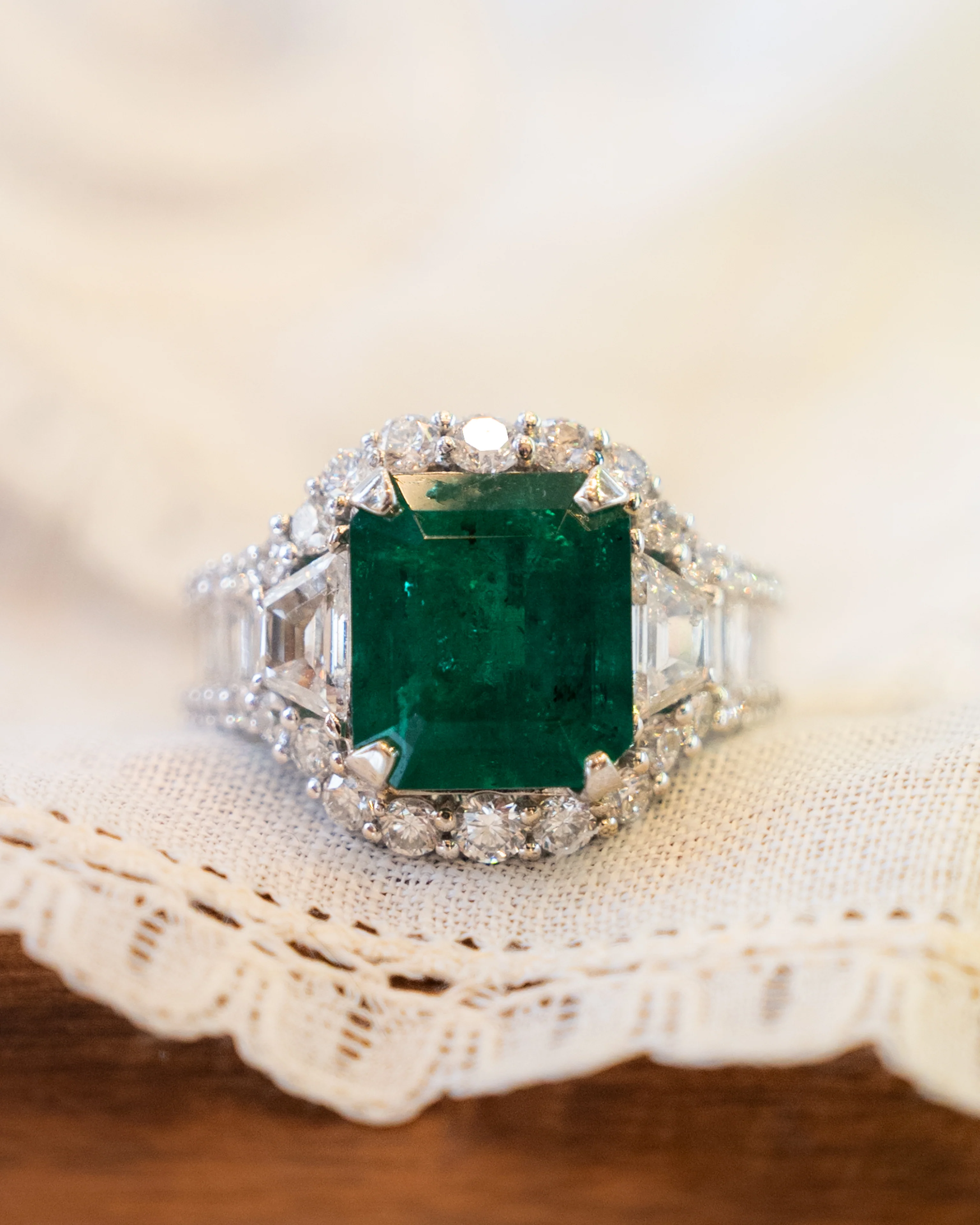 4.34 Emerald Cut Emerald & Diamond Ring in 18k - Image 7