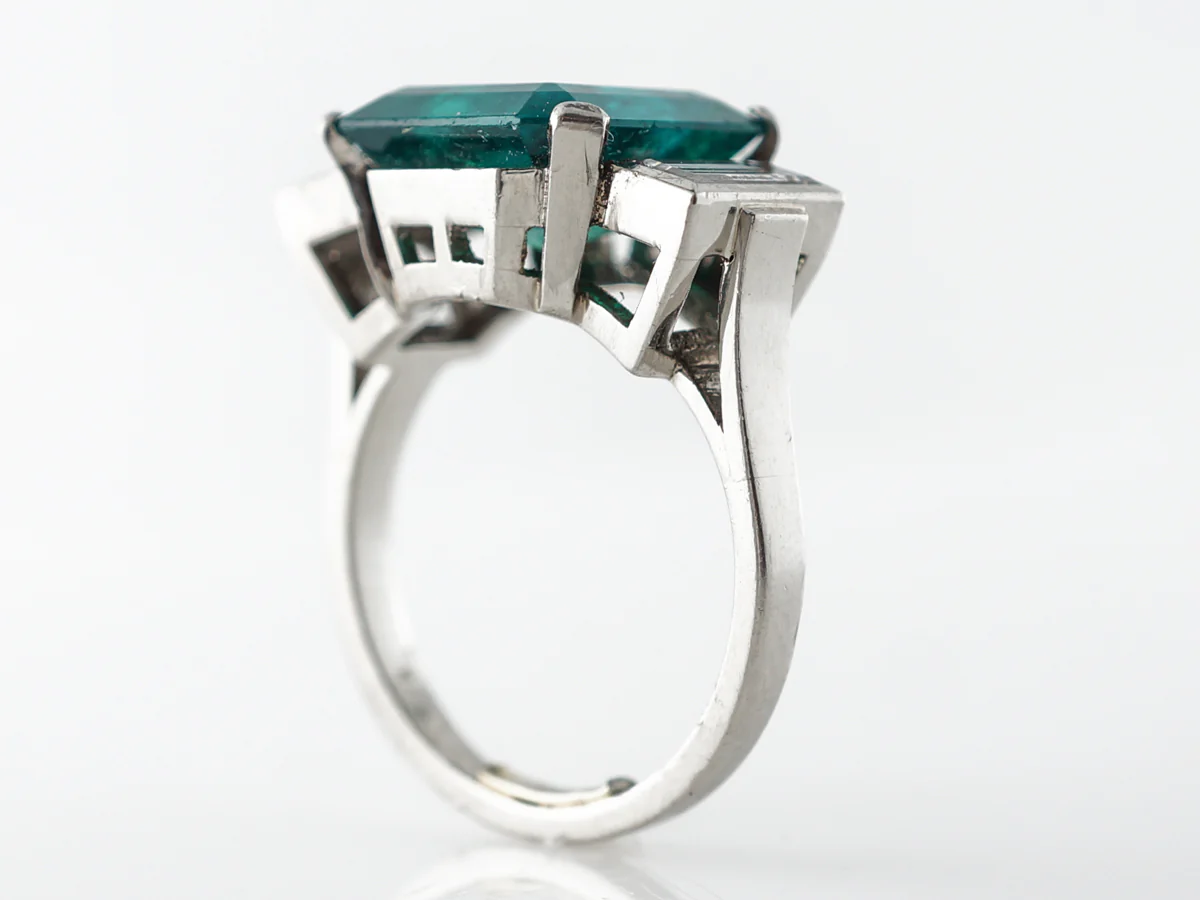 4.5 Carat Emerald Ring w/ Diamonds in Platinum - Image 5