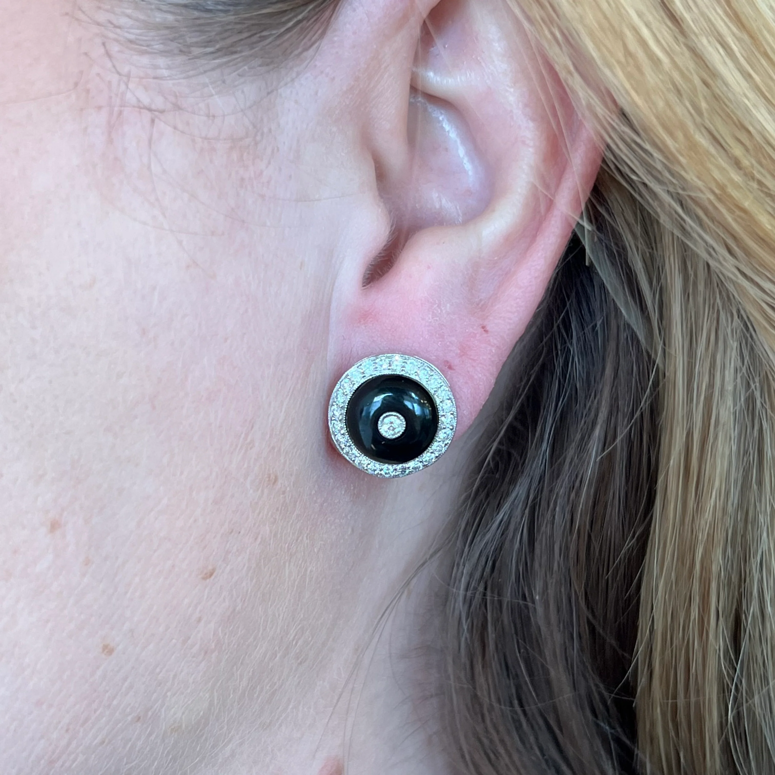 Modern Onyx & Round Brilliant Diamond Stud Earrings in Platinum - Image 4