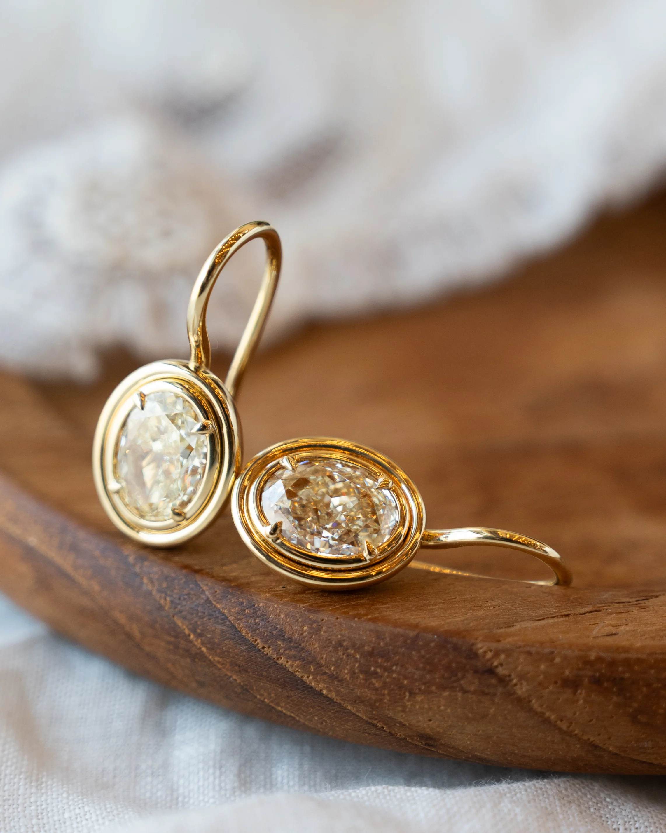 4.92 GIA Oval Diamond Drop Earrings 18k Yellow Gold - Image 5