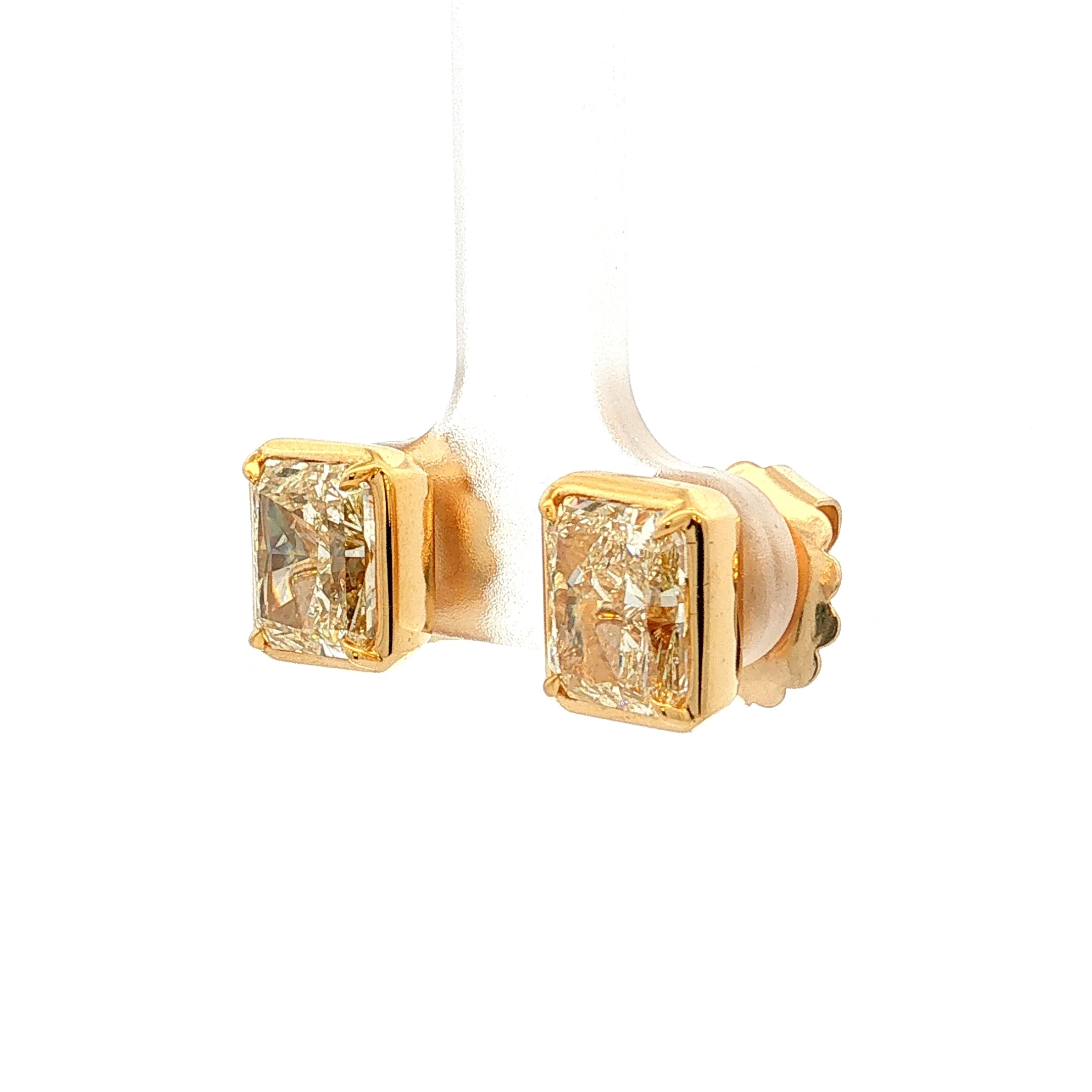 4.93 Radiant Diamond Stud Earrings 18k Yellow Gold - Image 2