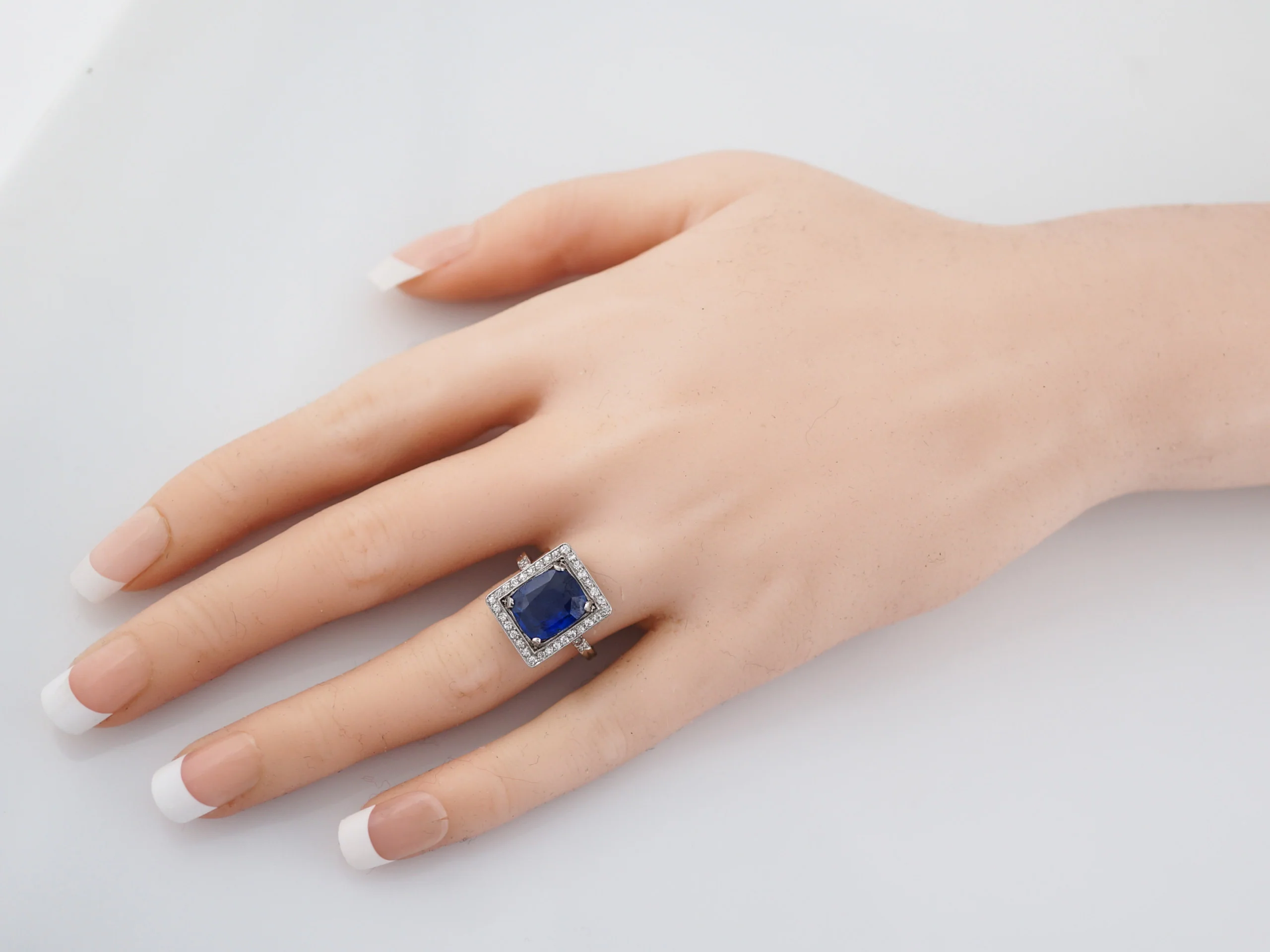 4 Carat Cushion Sapphire Engagement Ring Art Deco - Image 7