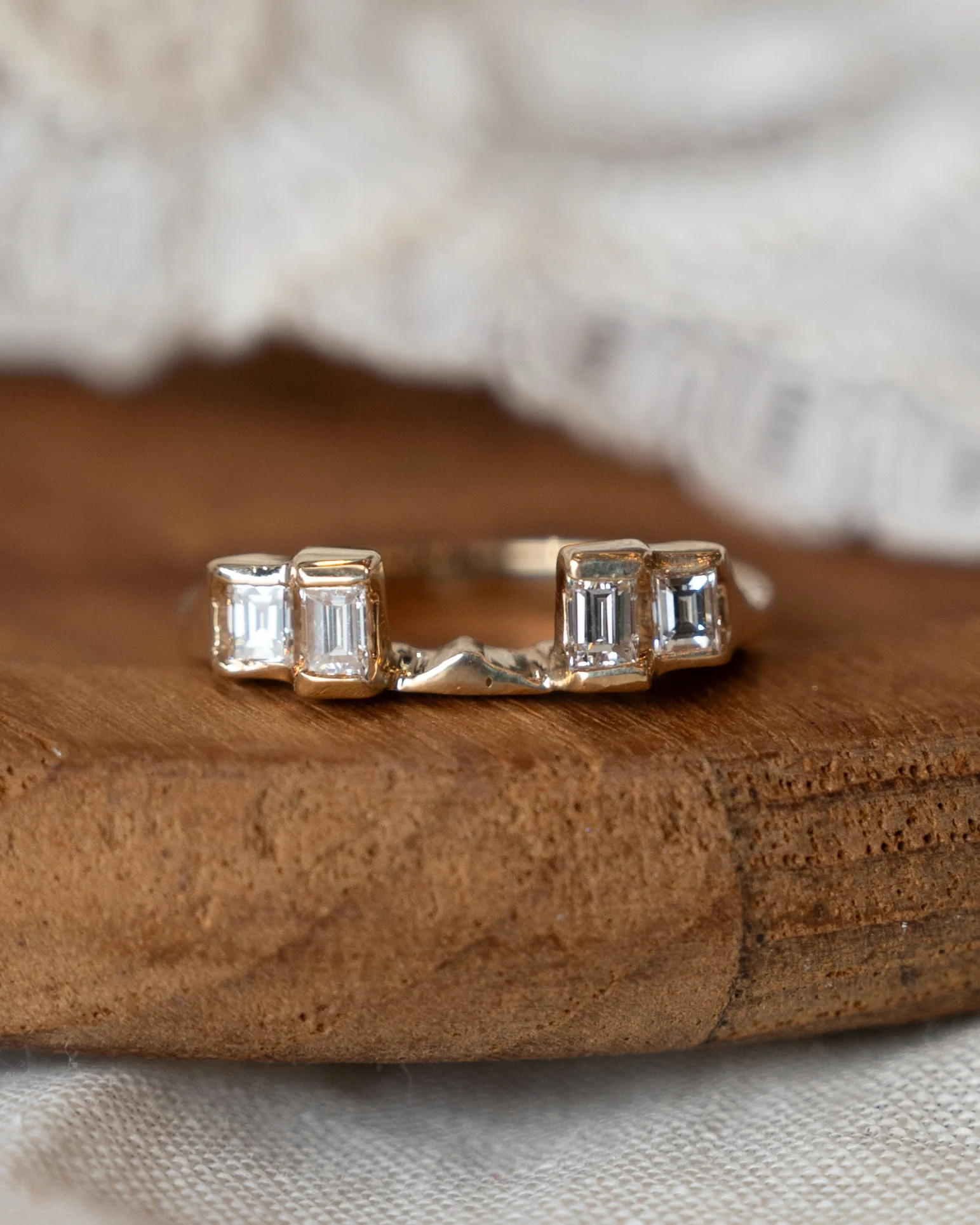 .40 Baguette Diamond Guard Ring 14k Yellow Gold - Image 6