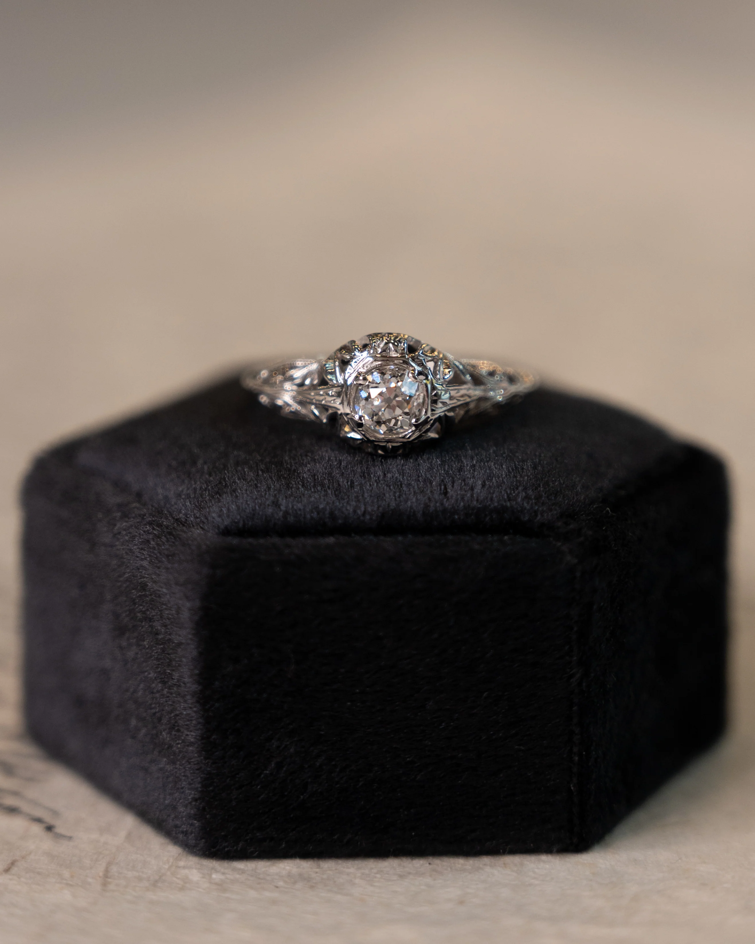 .42 Vintage Deco Diamond Filigree Engagement Ring 18k - Image 6