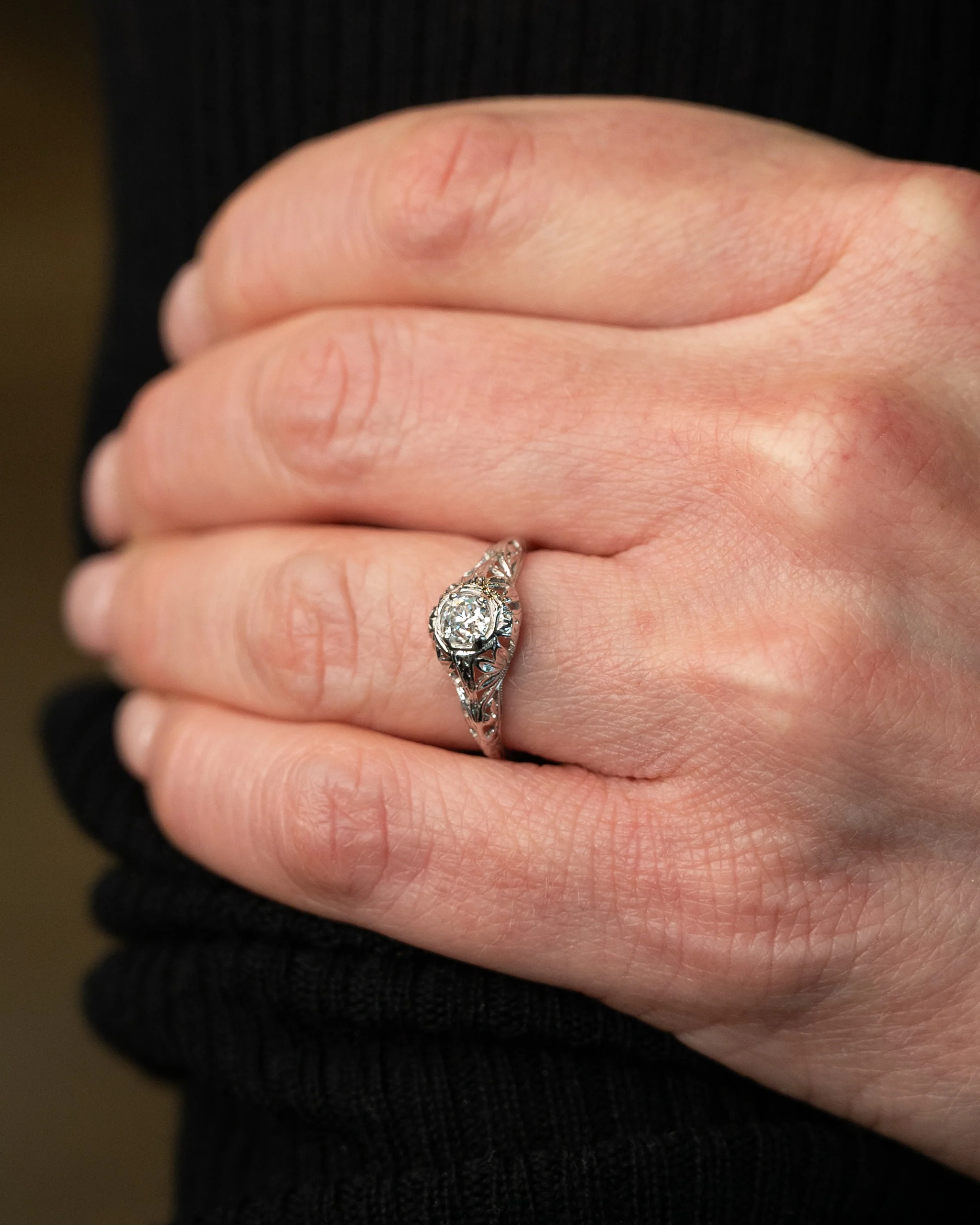 .42 Vintage Deco Diamond Filigree Engagement Ring 18k - Image 7