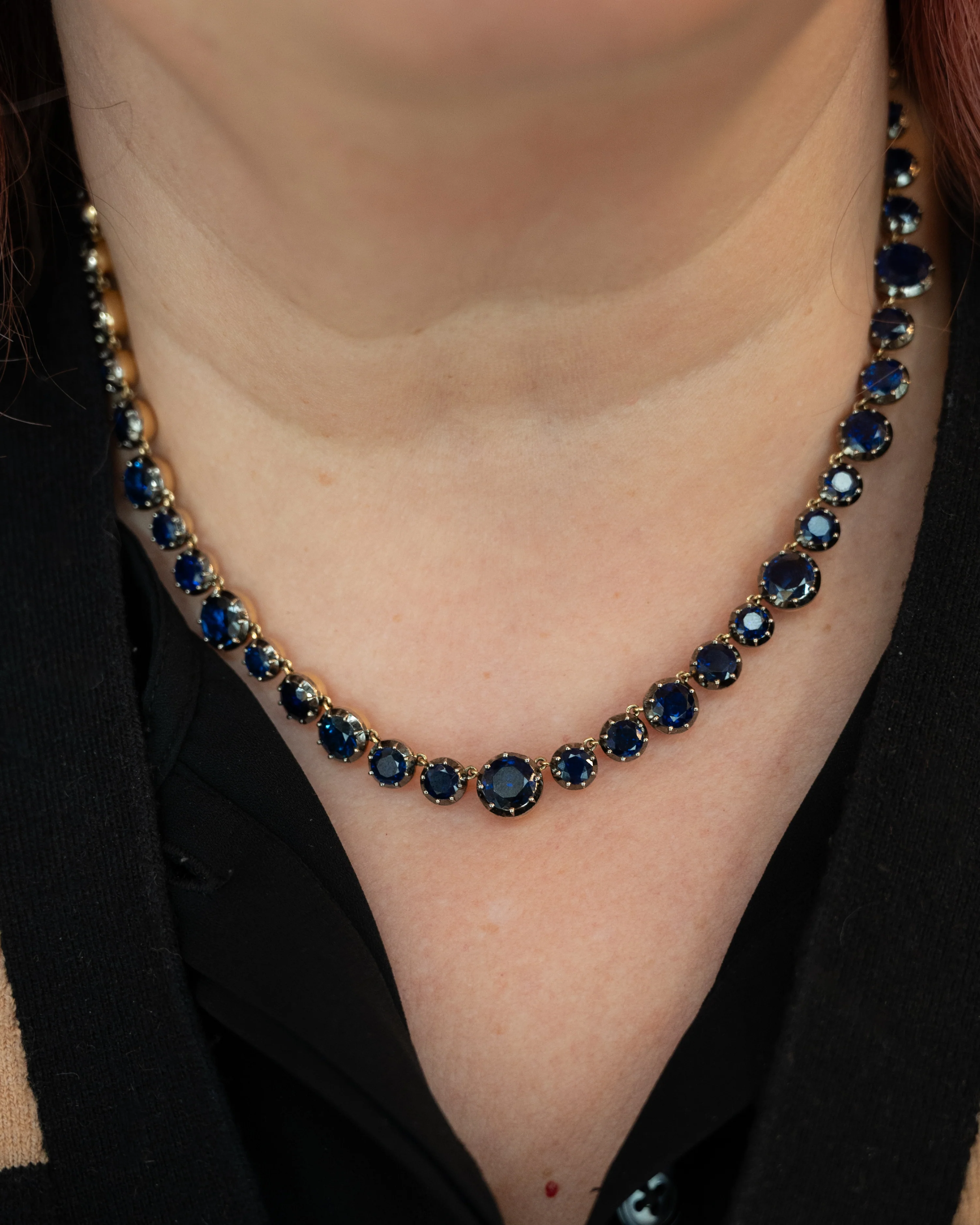 44.71 Round Cut Sapphire Necklace in 18k Yellow Gold - Image 9