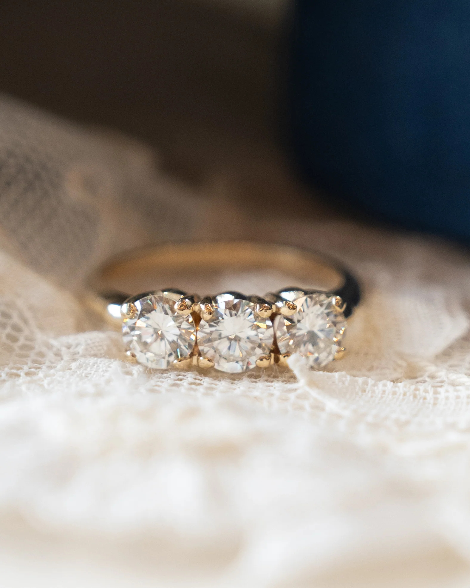 .47 Three Stone Diamond Engagement Ring 10k Yellow Gold - Image 6