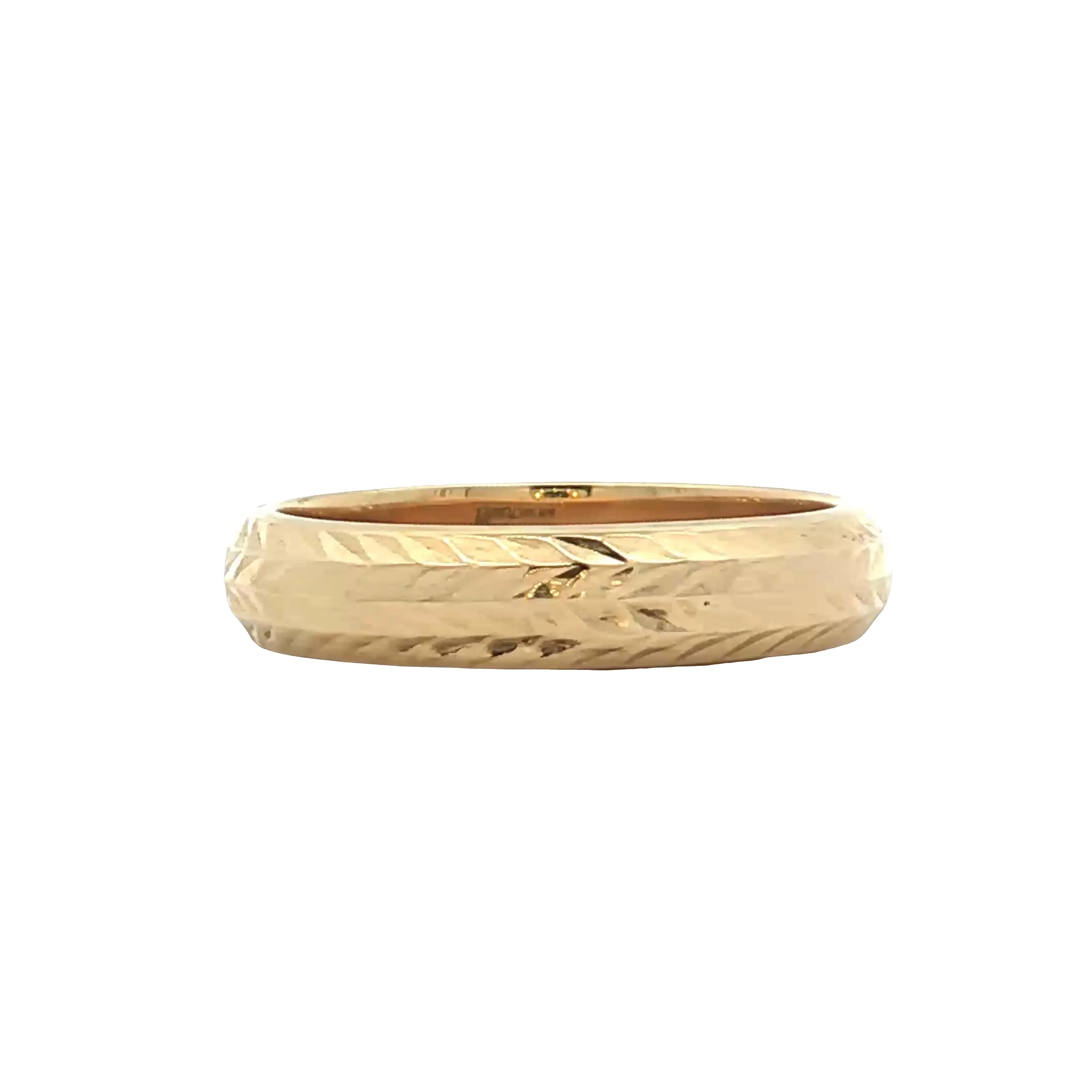 4mm Chevron Engraved Wedding Band 18k Yellow Gold - Image 3