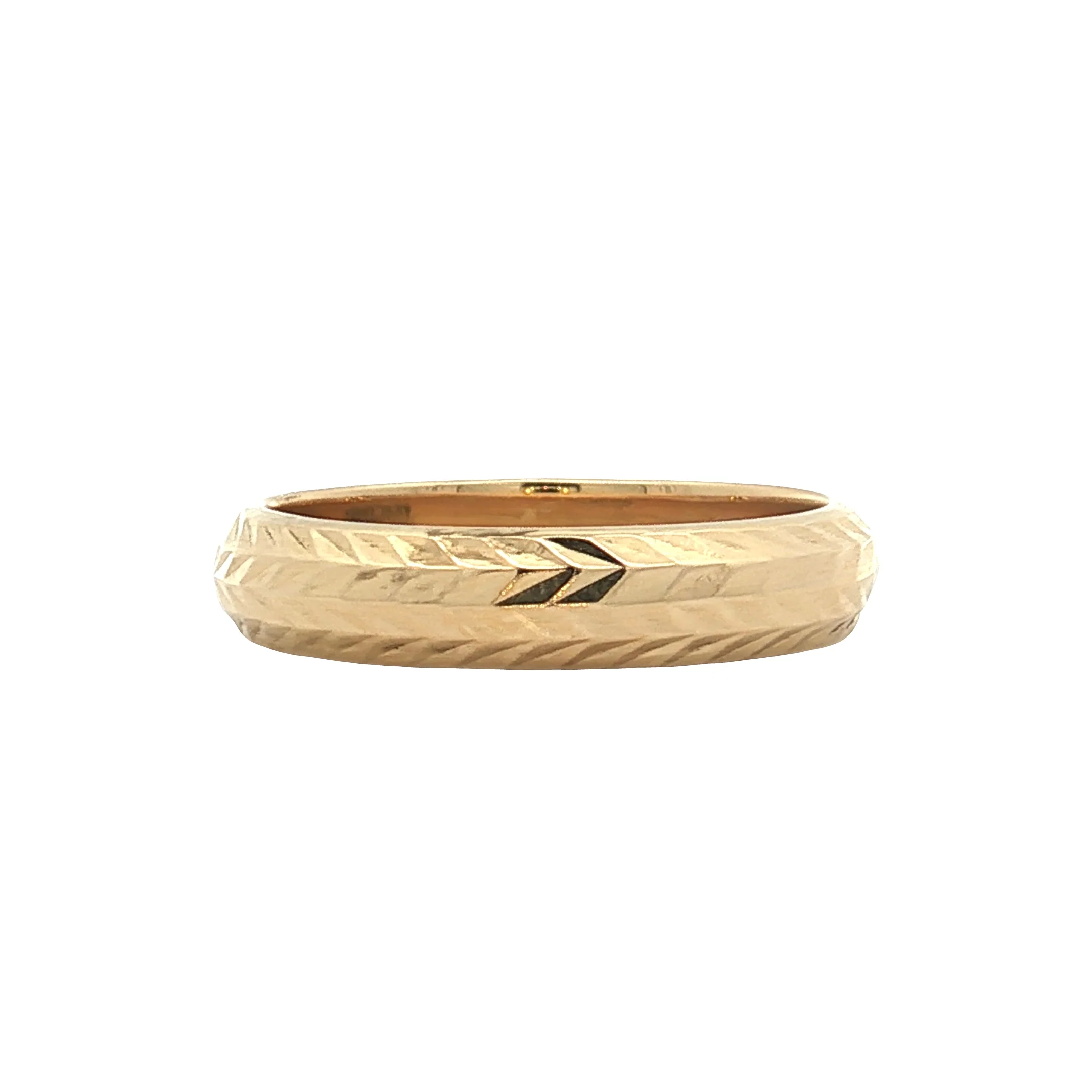 4mm Chevron Engraved Wedding Band 18k Yellow Gold - Image 4