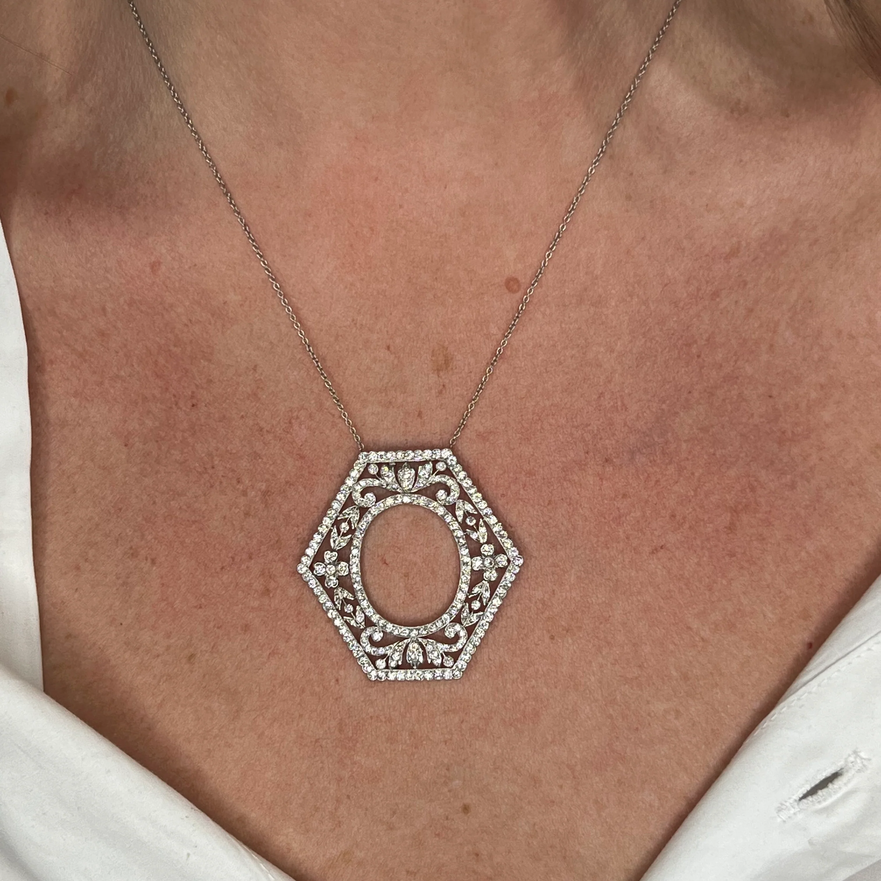 5.00 Carat Antique Art Deco Diamond Necklace in Platinum - Image 4