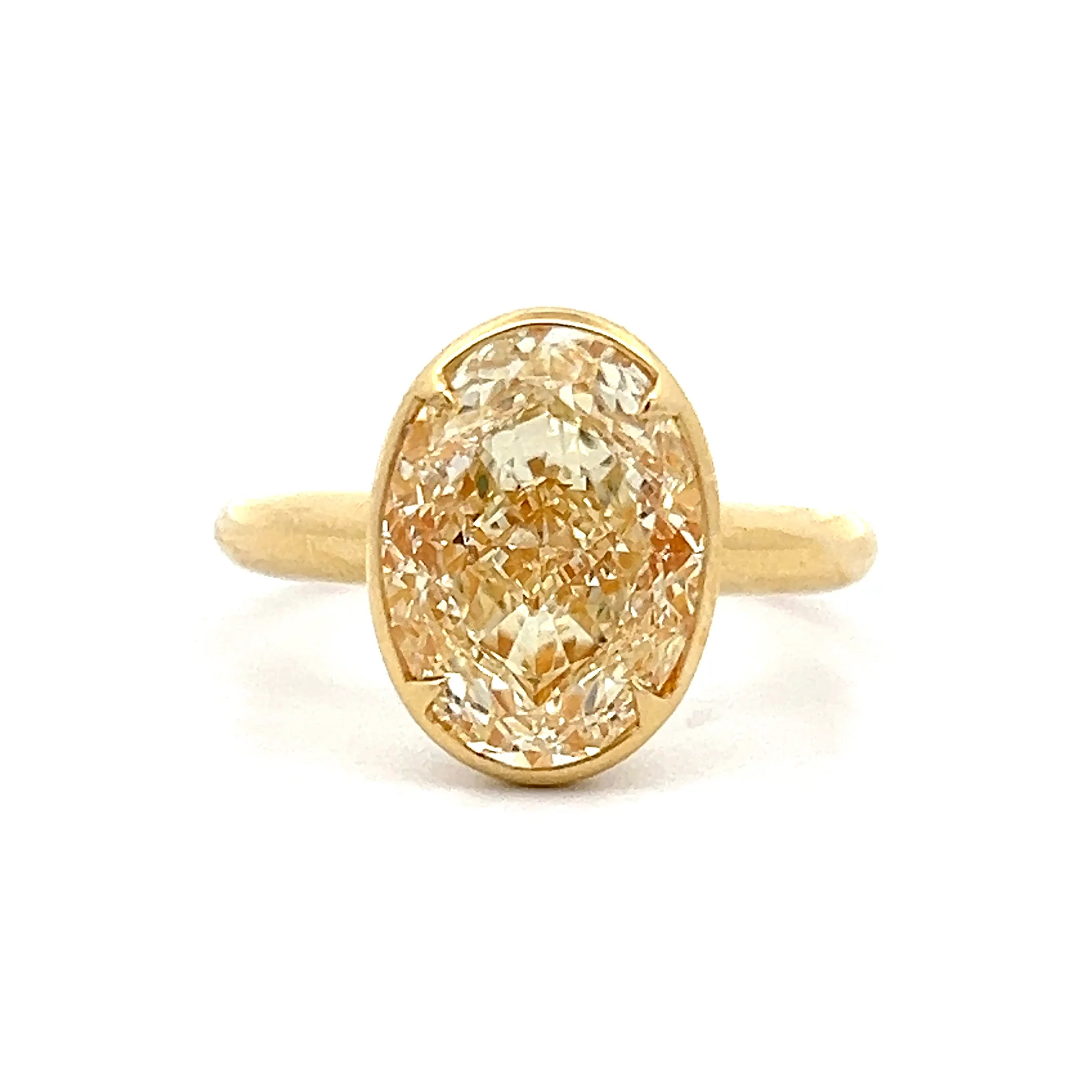 5.14 Oval Diamond Solitaire Engagement Ring in 18k