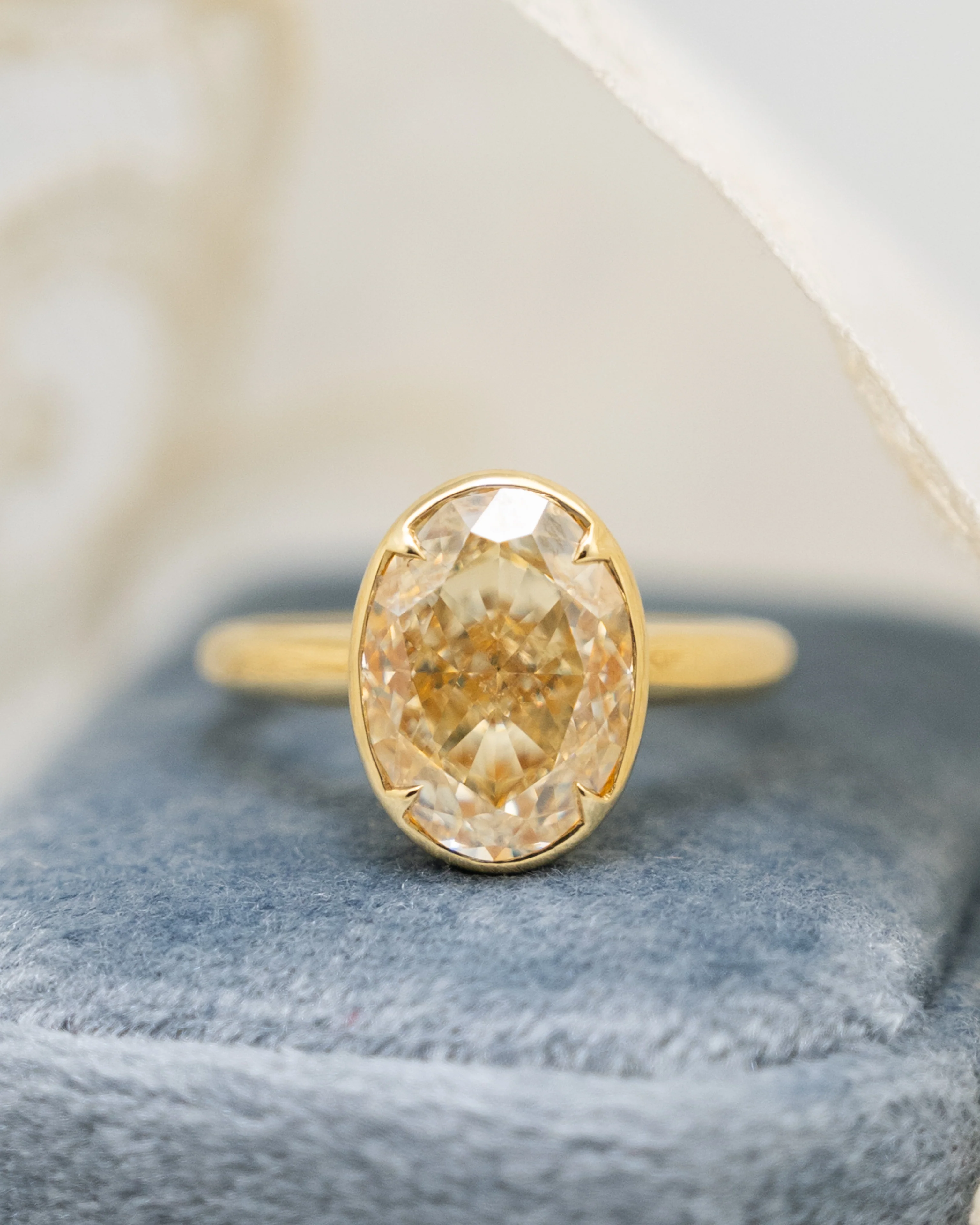 5.14 Oval Diamond Solitaire Engagement Ring in 18k - Image 6