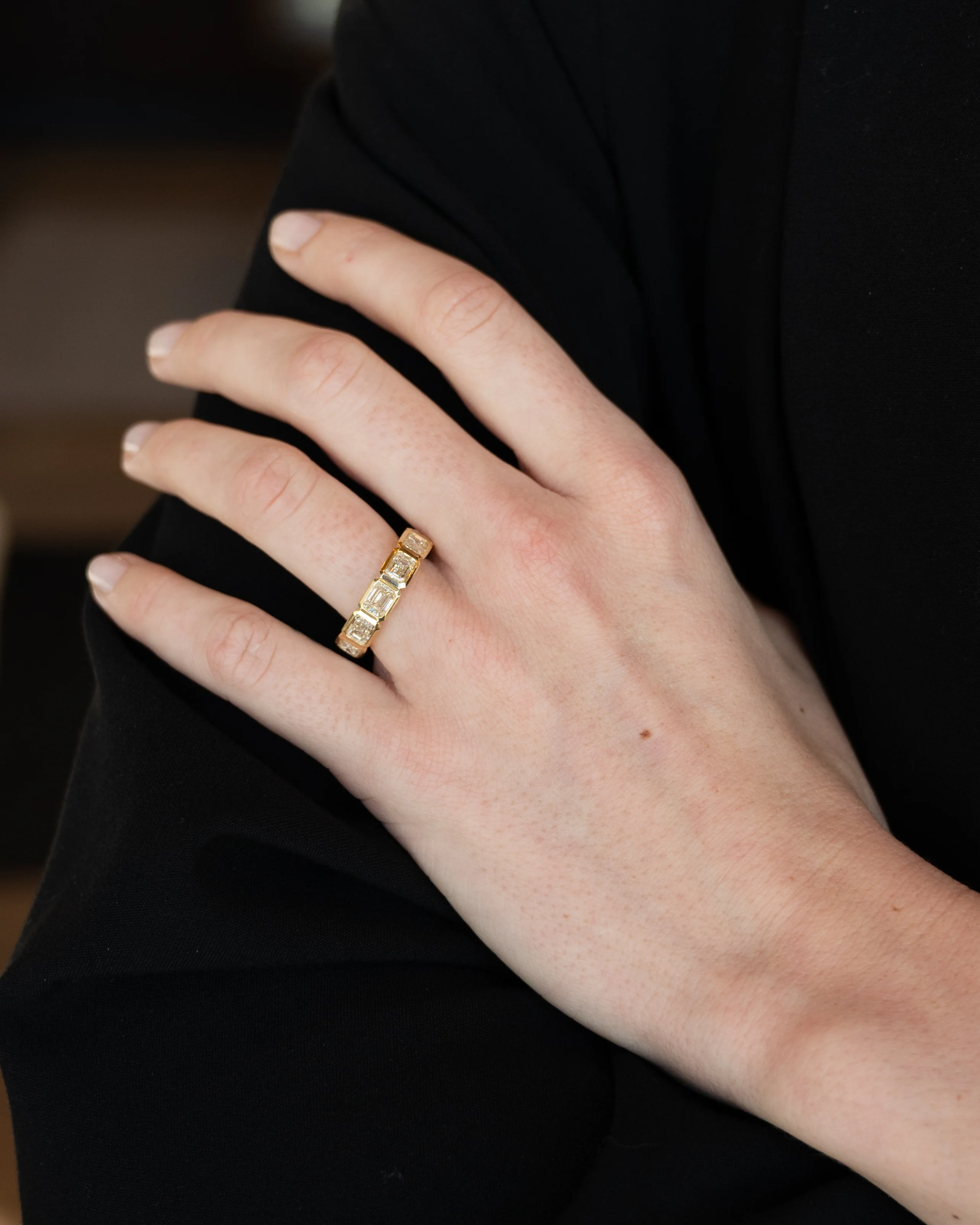 5.51 Emerald Cut Diamond Eternity Band 18k - Image 7