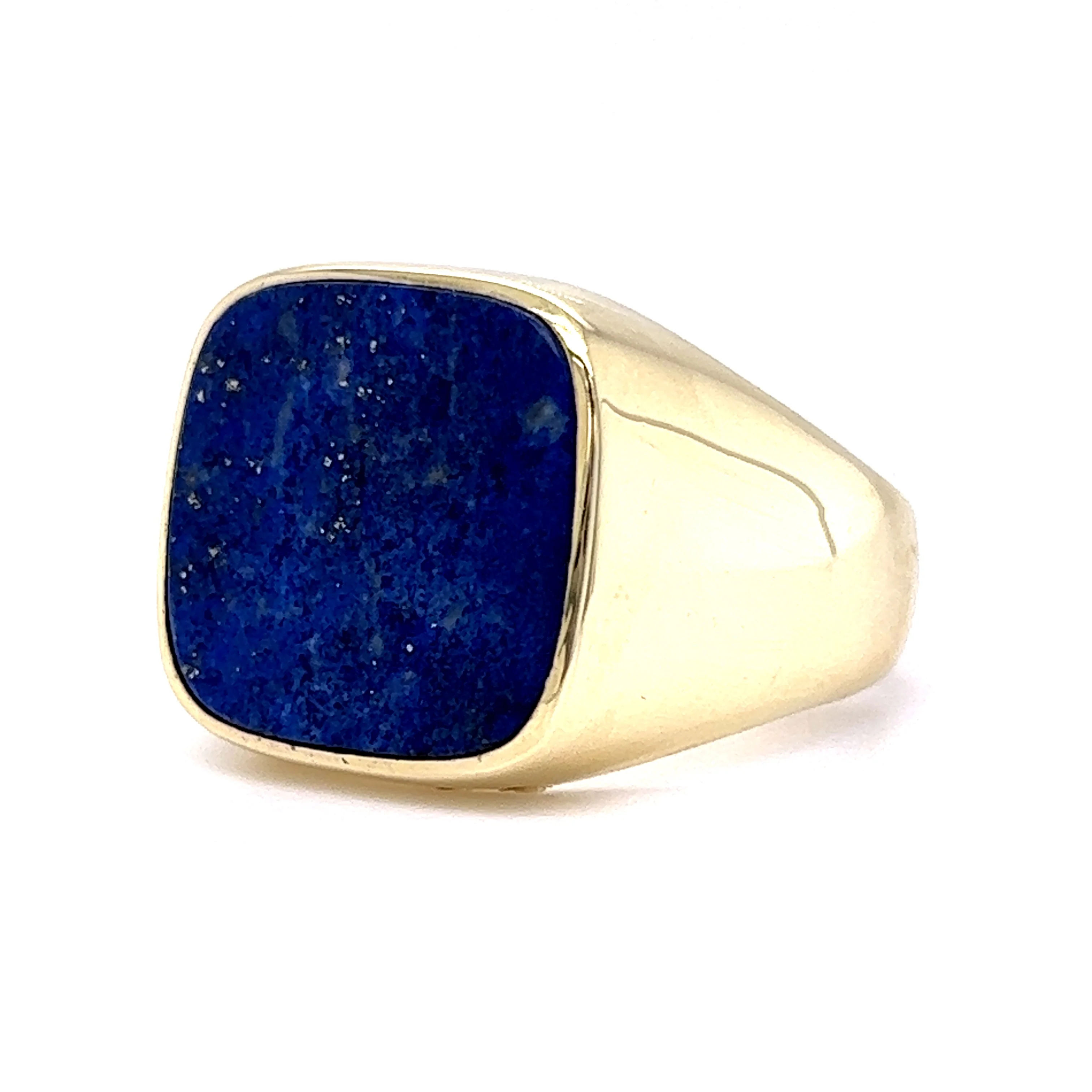 Vintage Men's Cabochon Lapis Lazuli Signet Ring in 14k Yellow Gold - Image 2