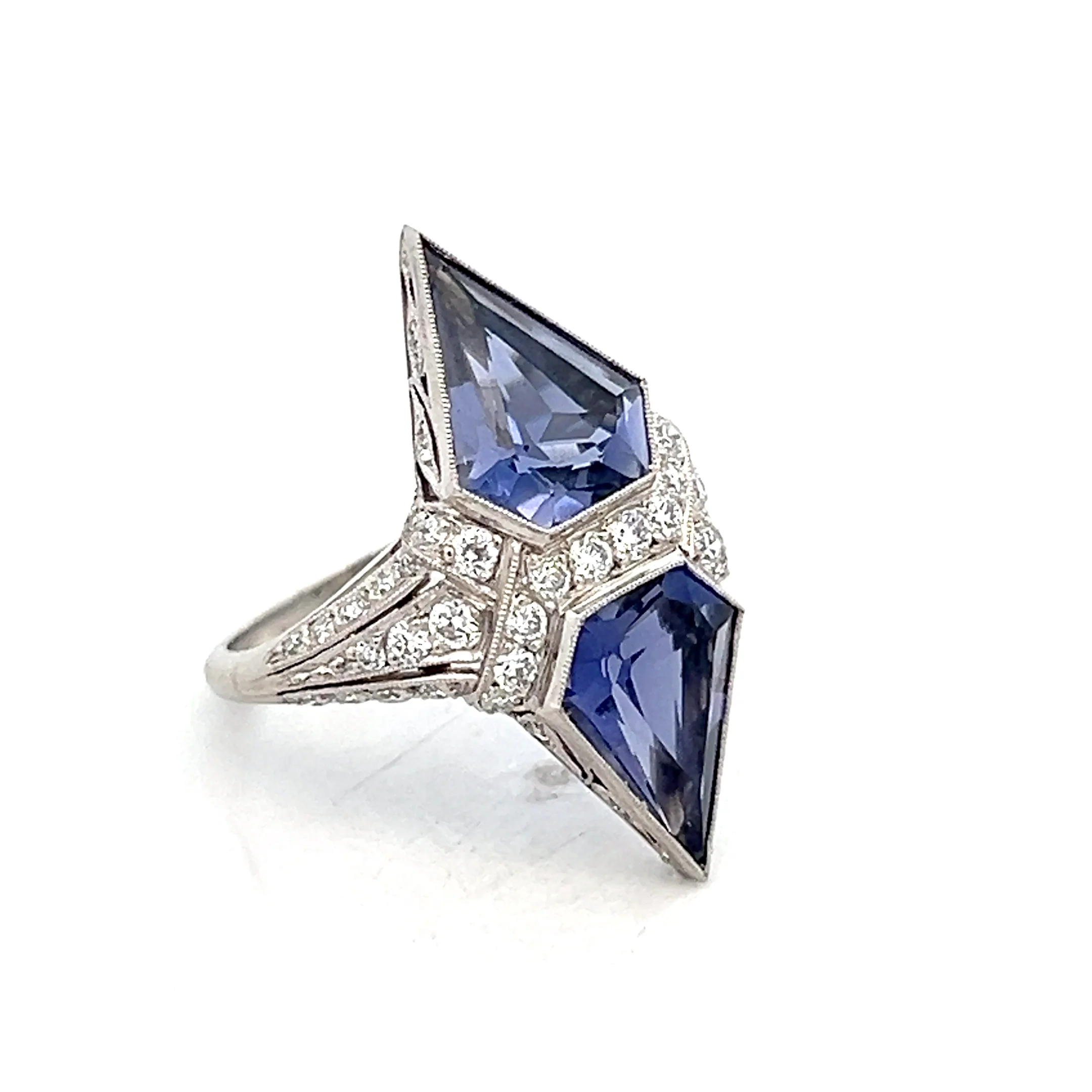 5.86 Antique Deco Shield Iolite Cocktail Ring Platinum - Image 3