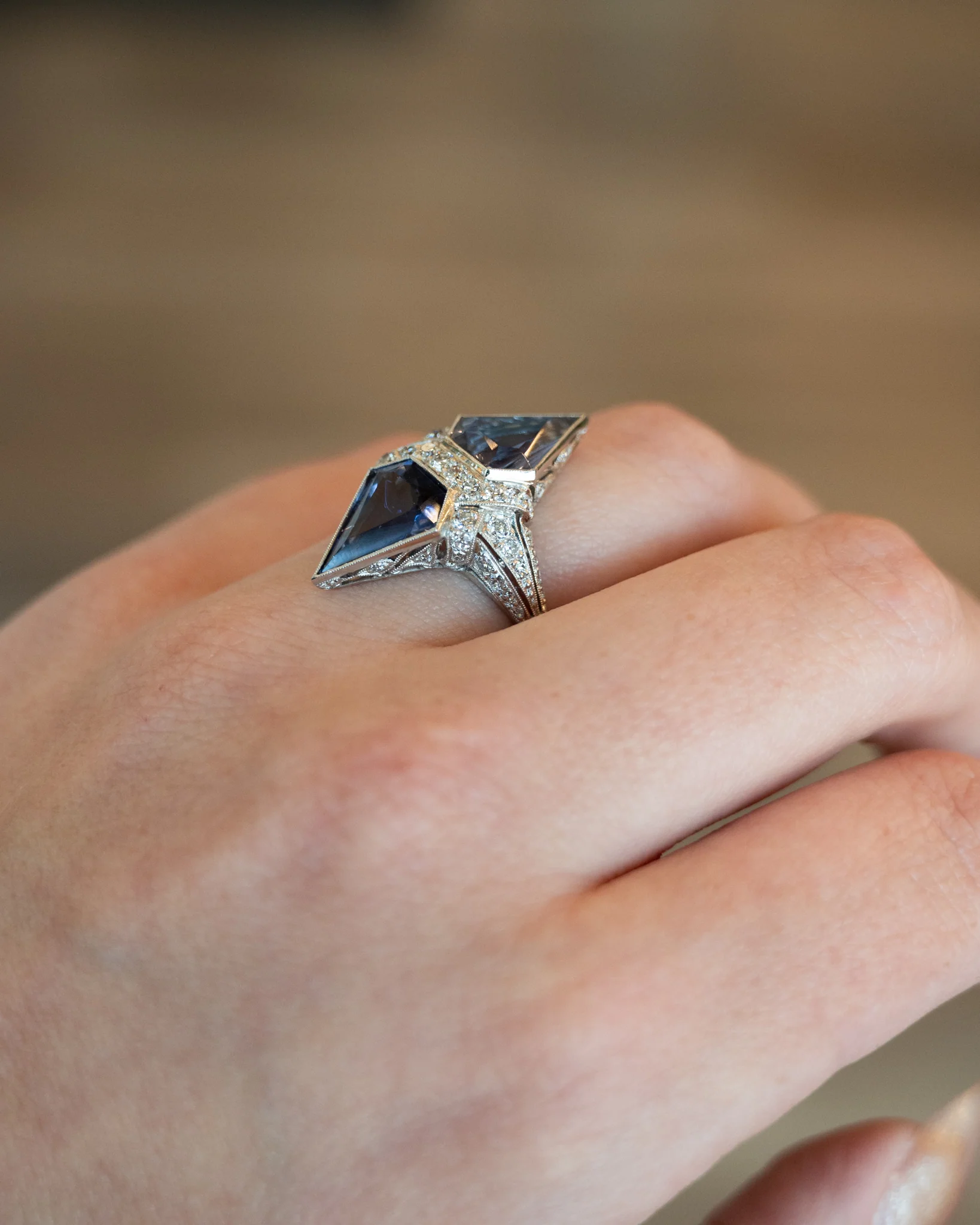 5.86 Antique Deco Shield Iolite Cocktail Ring Platinum - Image 8