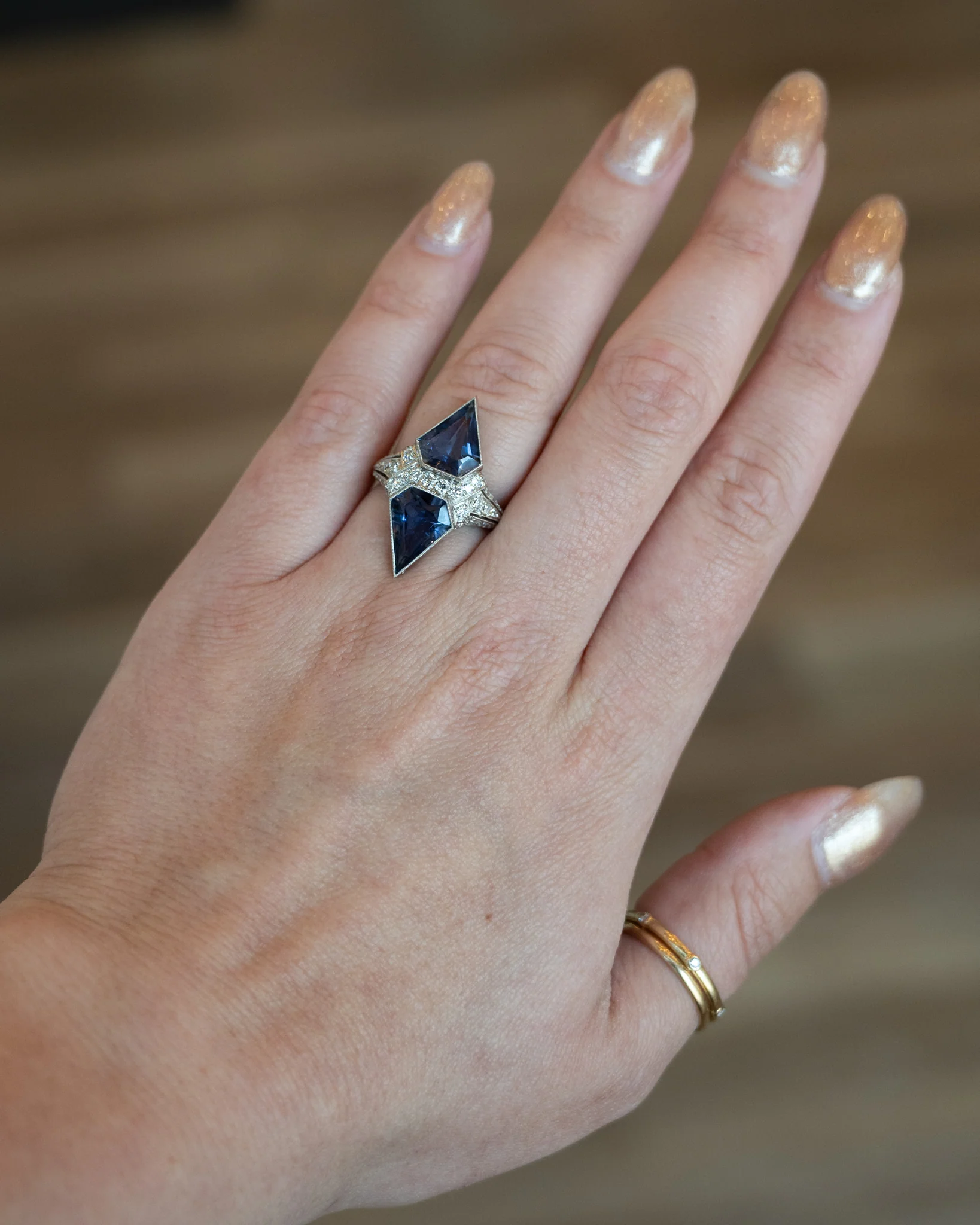 5.86 Antique Deco Shield Iolite Cocktail Ring Platinum - Image 9