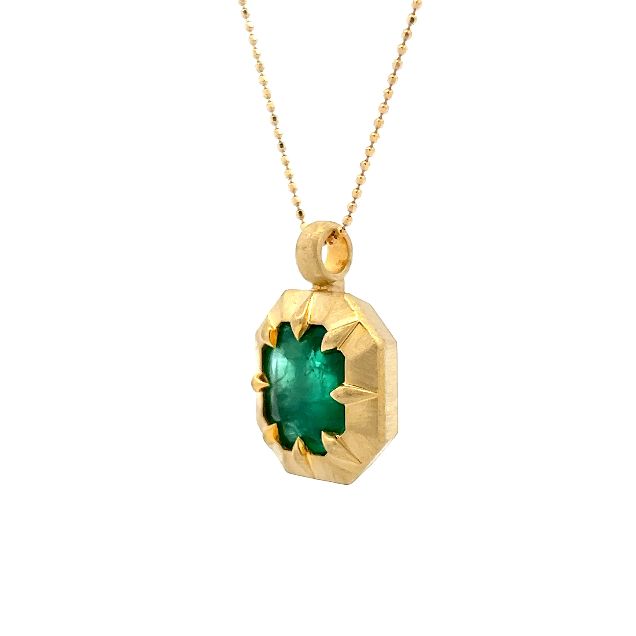 5.90 Emerald Pendant Necklace in 18k Yellow Gold - Image 2