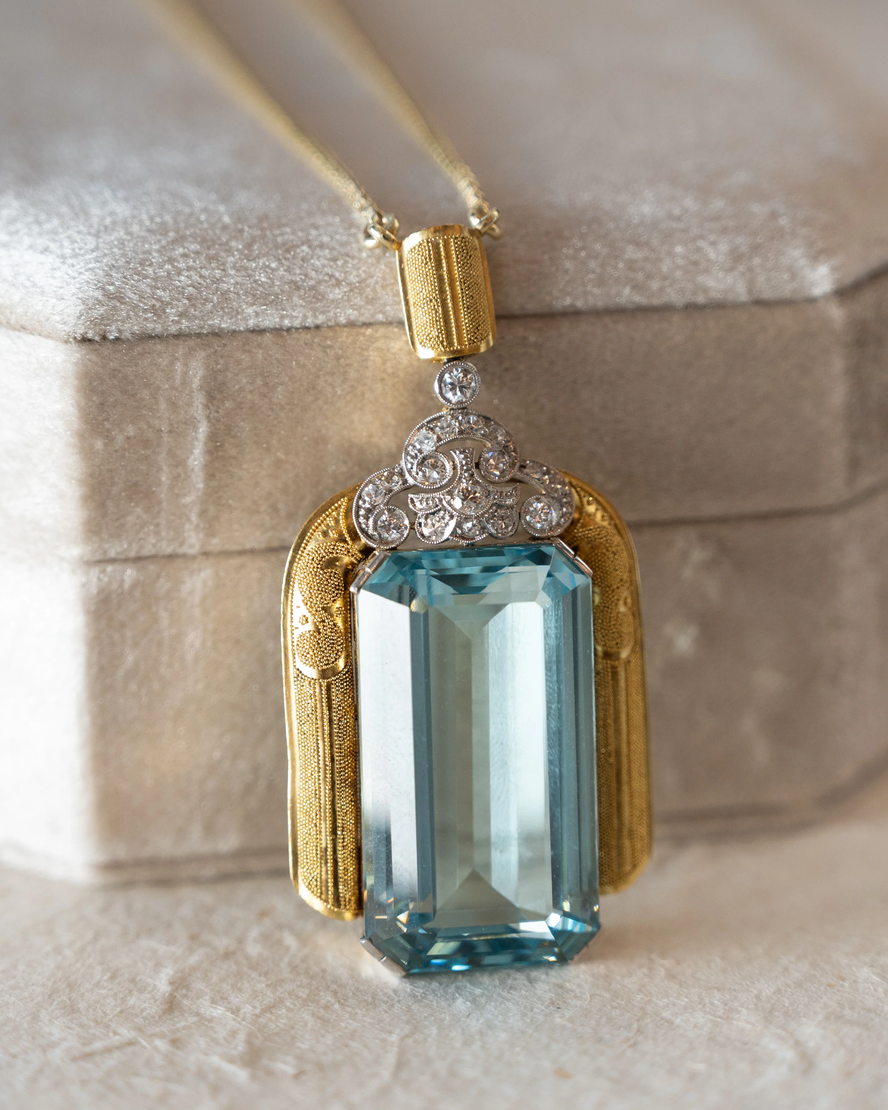 50 Carat Vintage Santa Maria Aquamarine Pendant 18k - Image 5