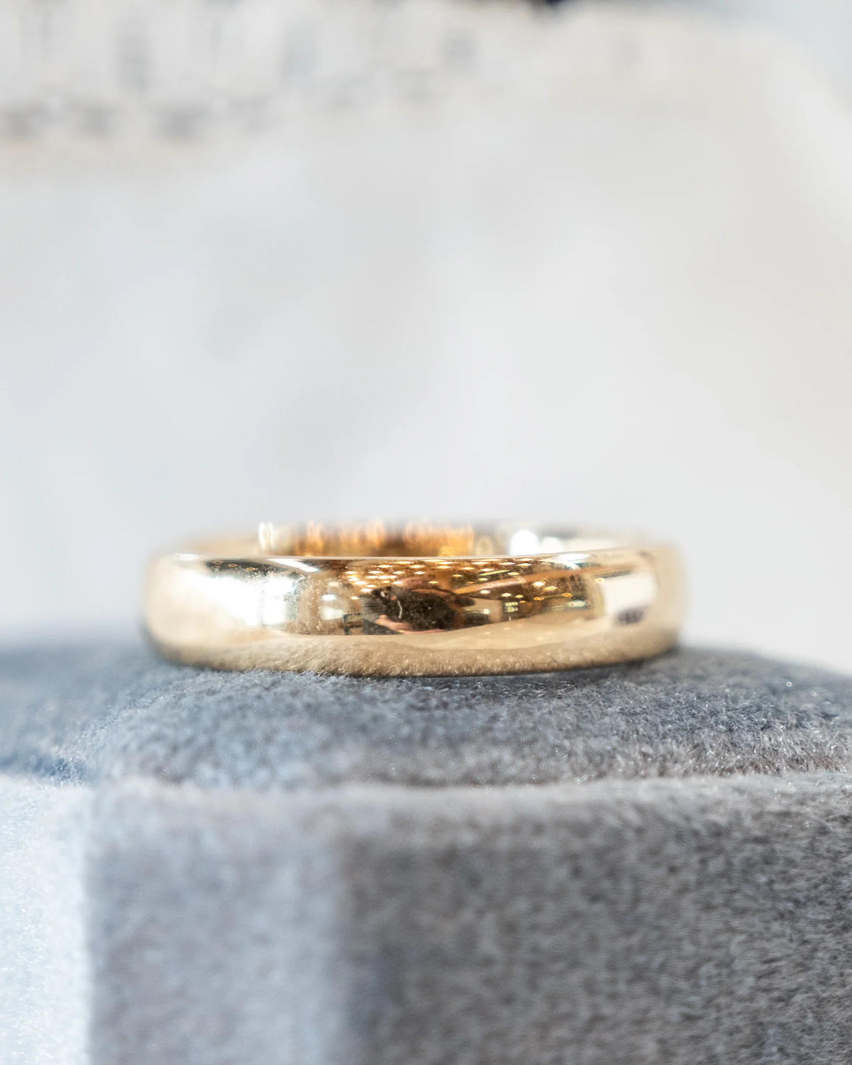 5mm Mens Eurodome Wedding Band 14k Yellow Gold - Image 6