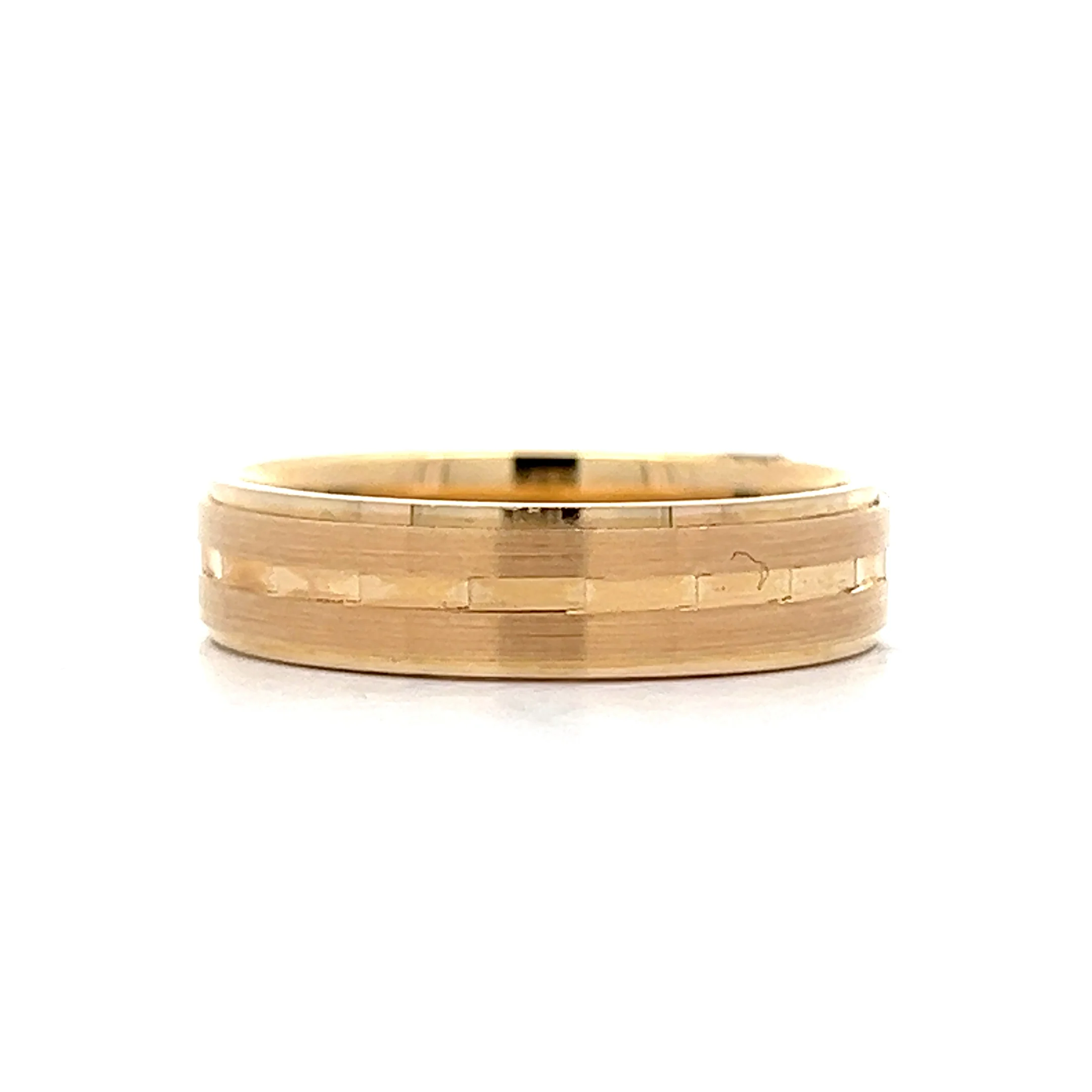 5mm Mens Geometric Textured Wedding Band in 14k - Image 2
