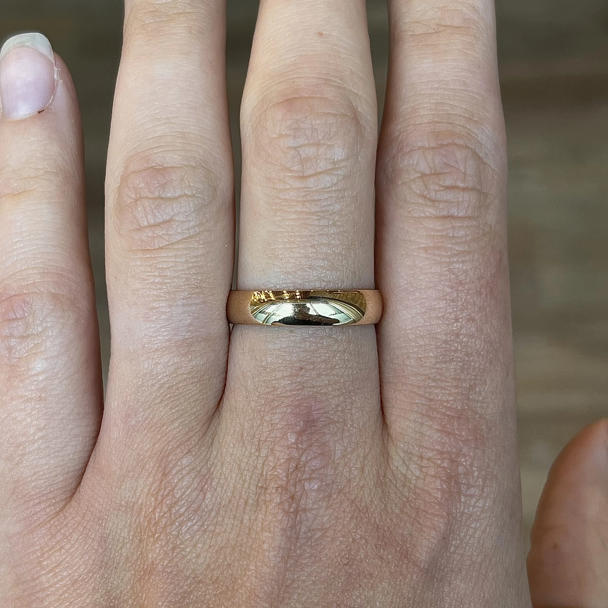 5mm Men's High Polish Wedding Band in 14k Yellow Gold - Image 6