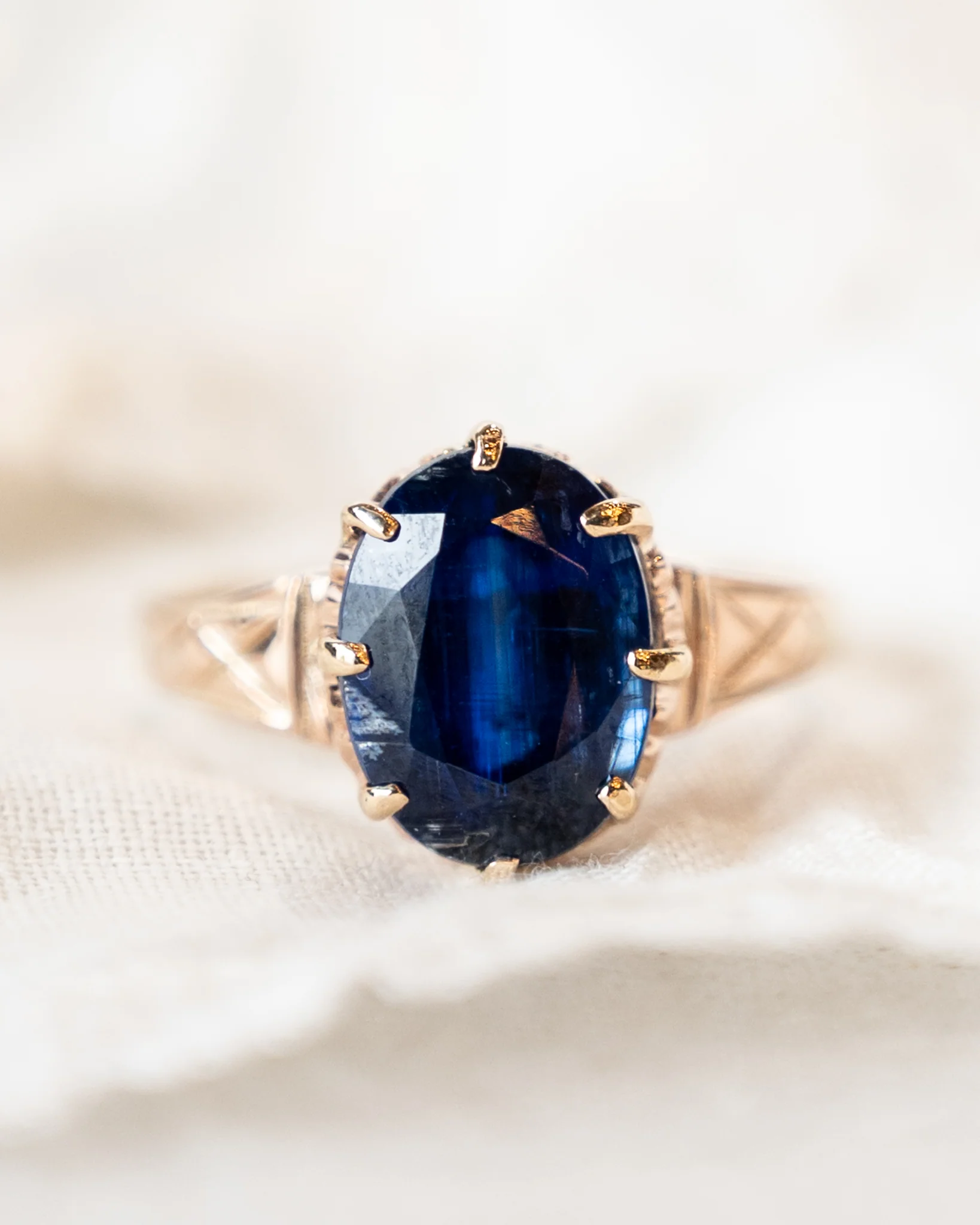 6.34 Vintage Oval Blue Sapphire Engagement Ring 14k - Image 7