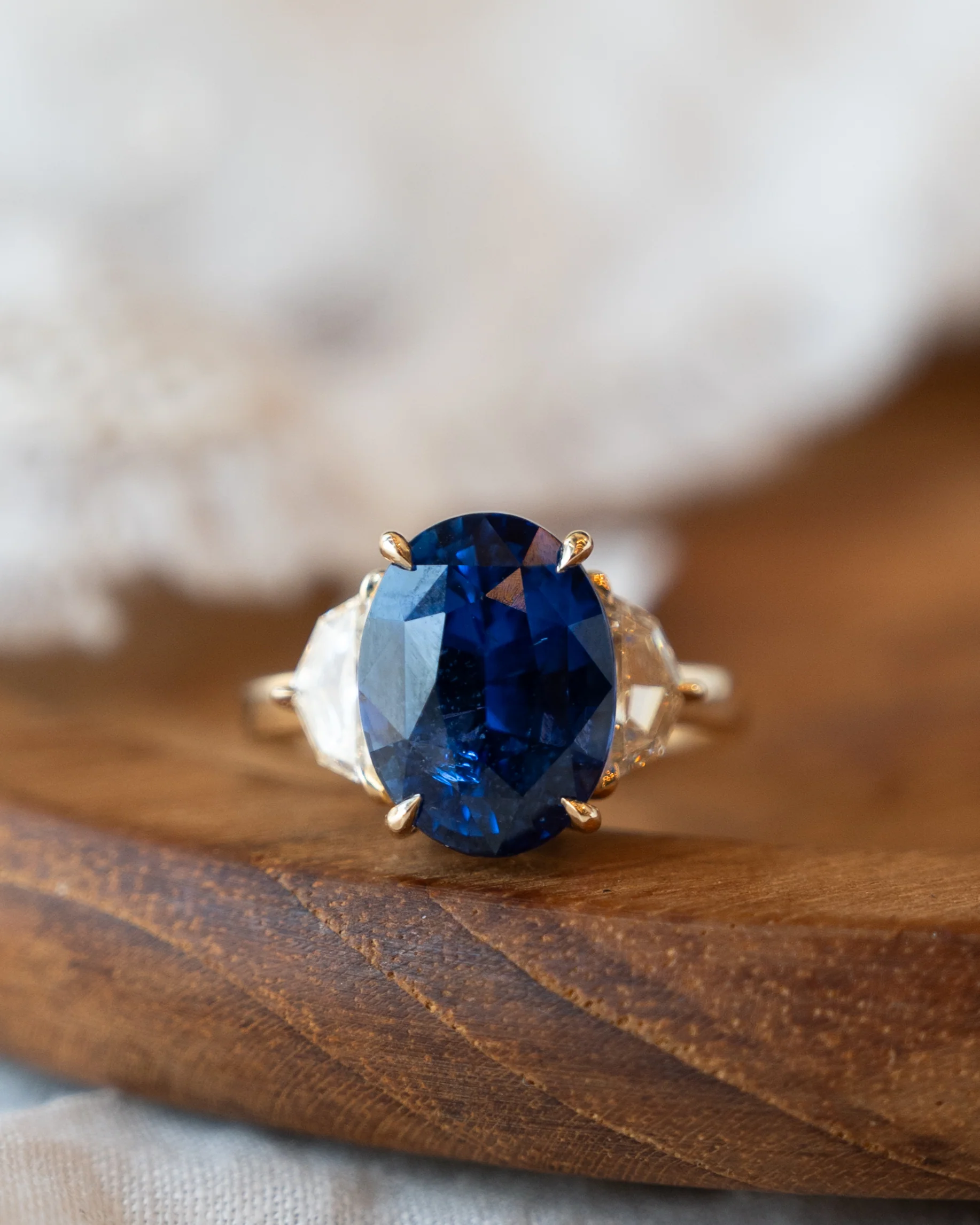 6.49 Oval Sapphire Engagement Ring 14k Yellow Gold - Image 7