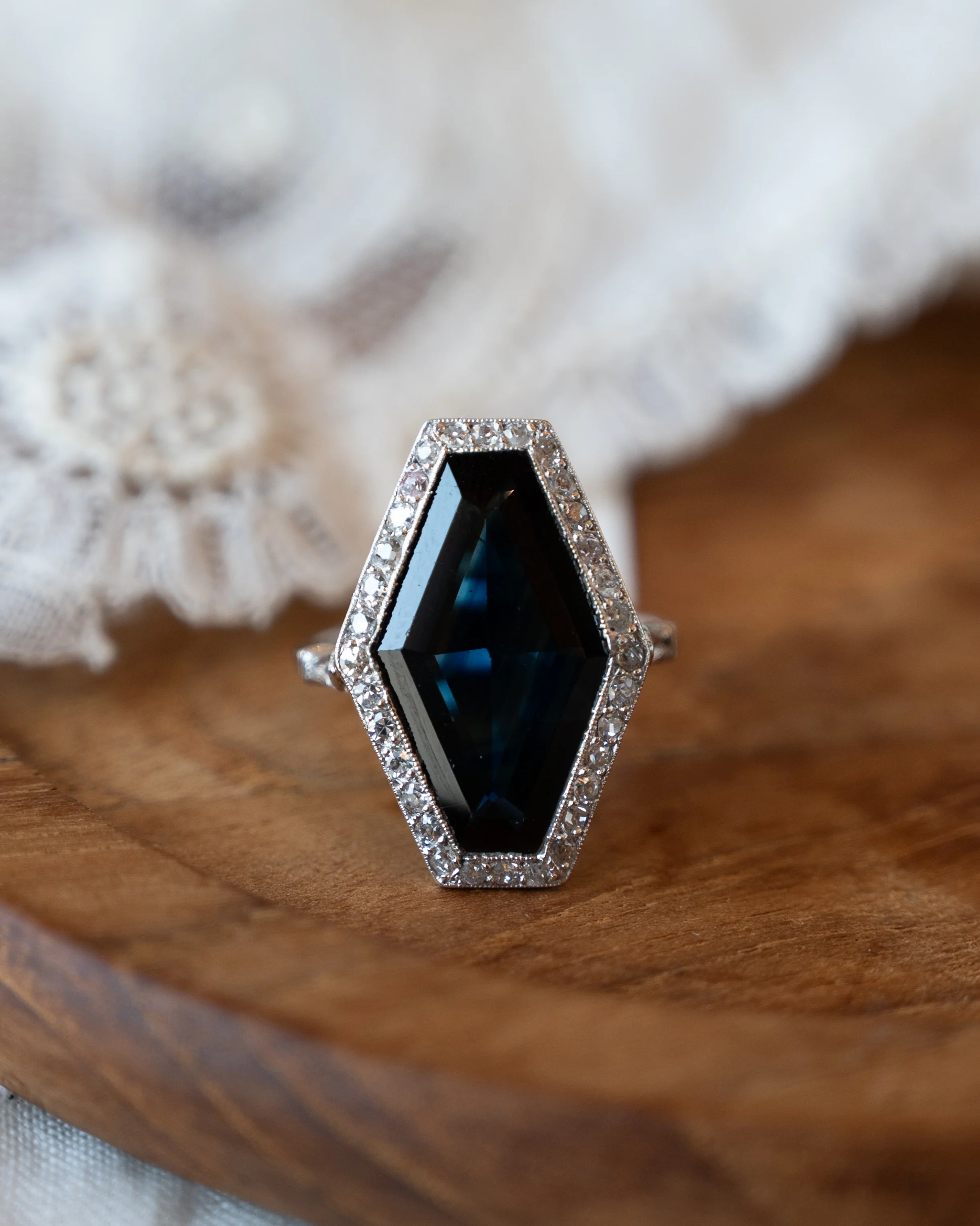 6.50 Vintage Art Deco Sapphire Cocktail Ring Platinum - Image 7