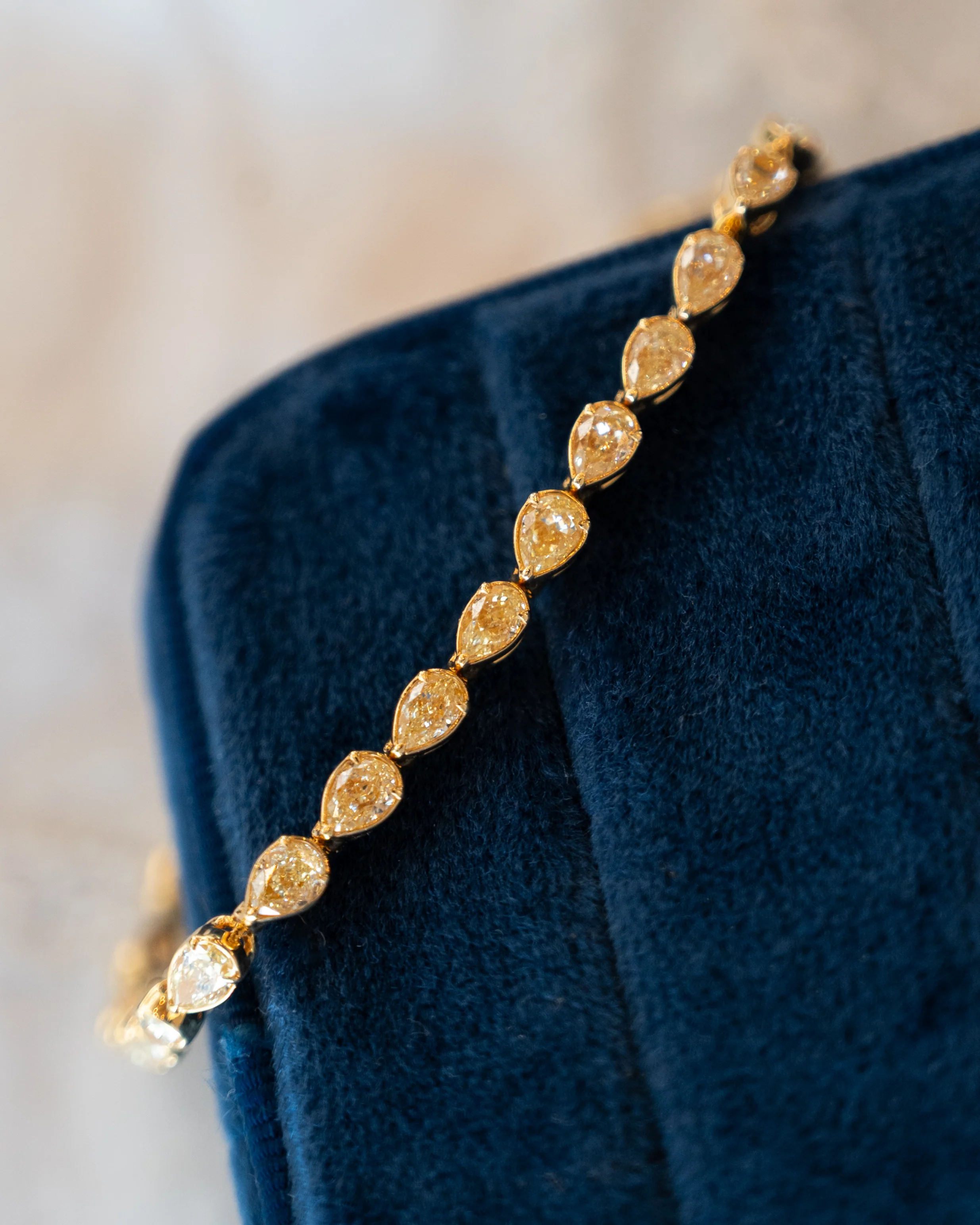 6.57 Fancy Intense Yellow Diamond Tennis Bracelet 18k - Image 5