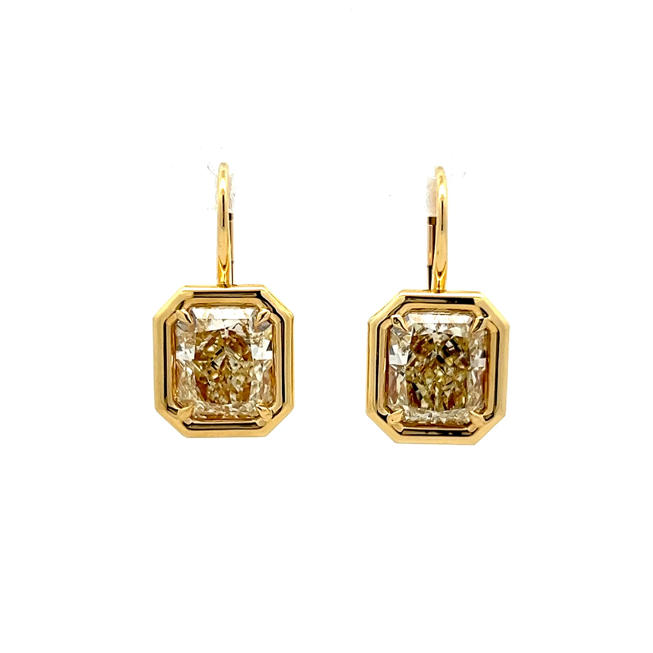 6.72 Radiant Cut Diamond Drop Earrings in 18k