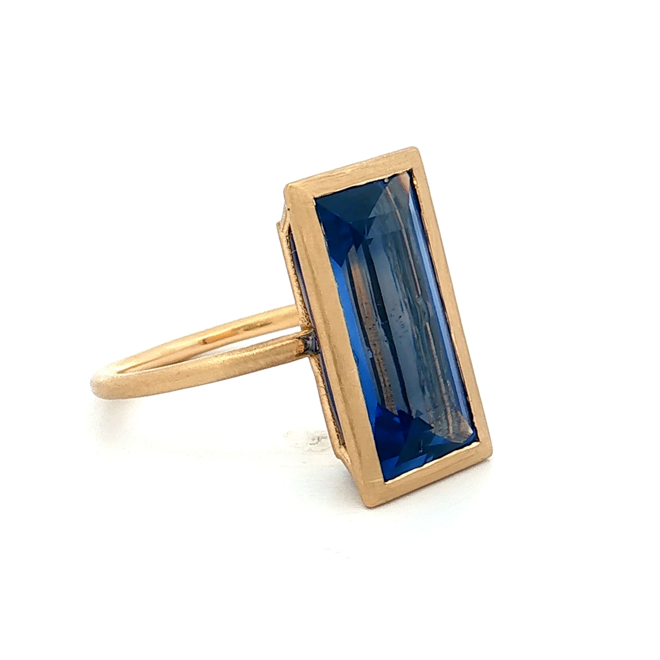 6.75 Baguette Cut Blue Sapphire Cocktail Ring 18k - Image 3