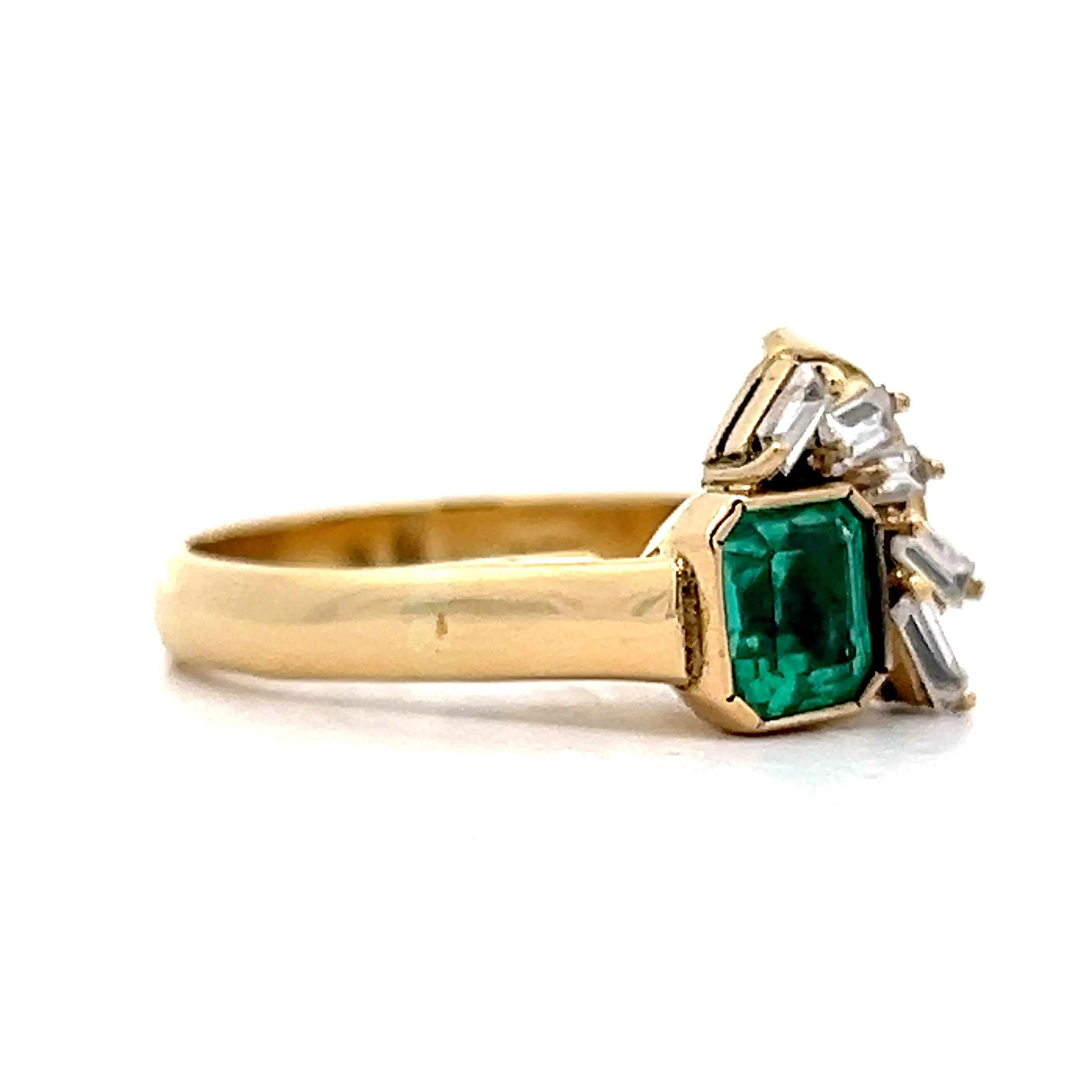 .60 Bezel Emerald & Diamond Cocktail Ring in 18k Yellow Gold - Image 3