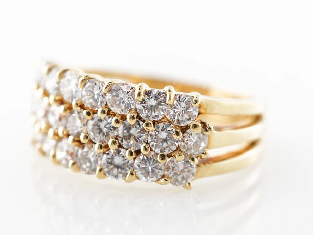 .60 Carat Round Brilliant Diamond Ring in 18k Yellow Gold - Image 2