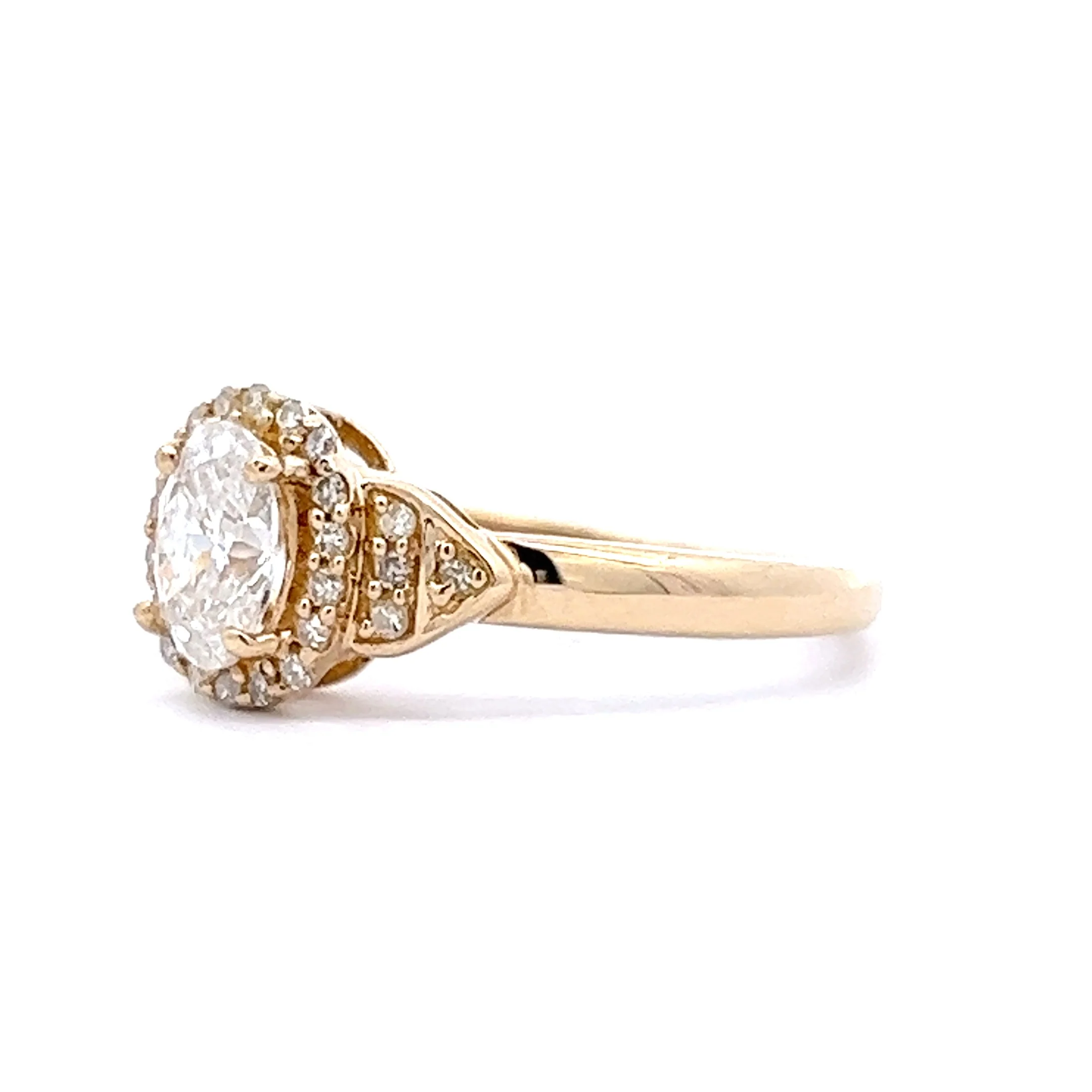 .62 Oval Cut Diamond Engagement Ring in 14K Yellow Gold - Image 2