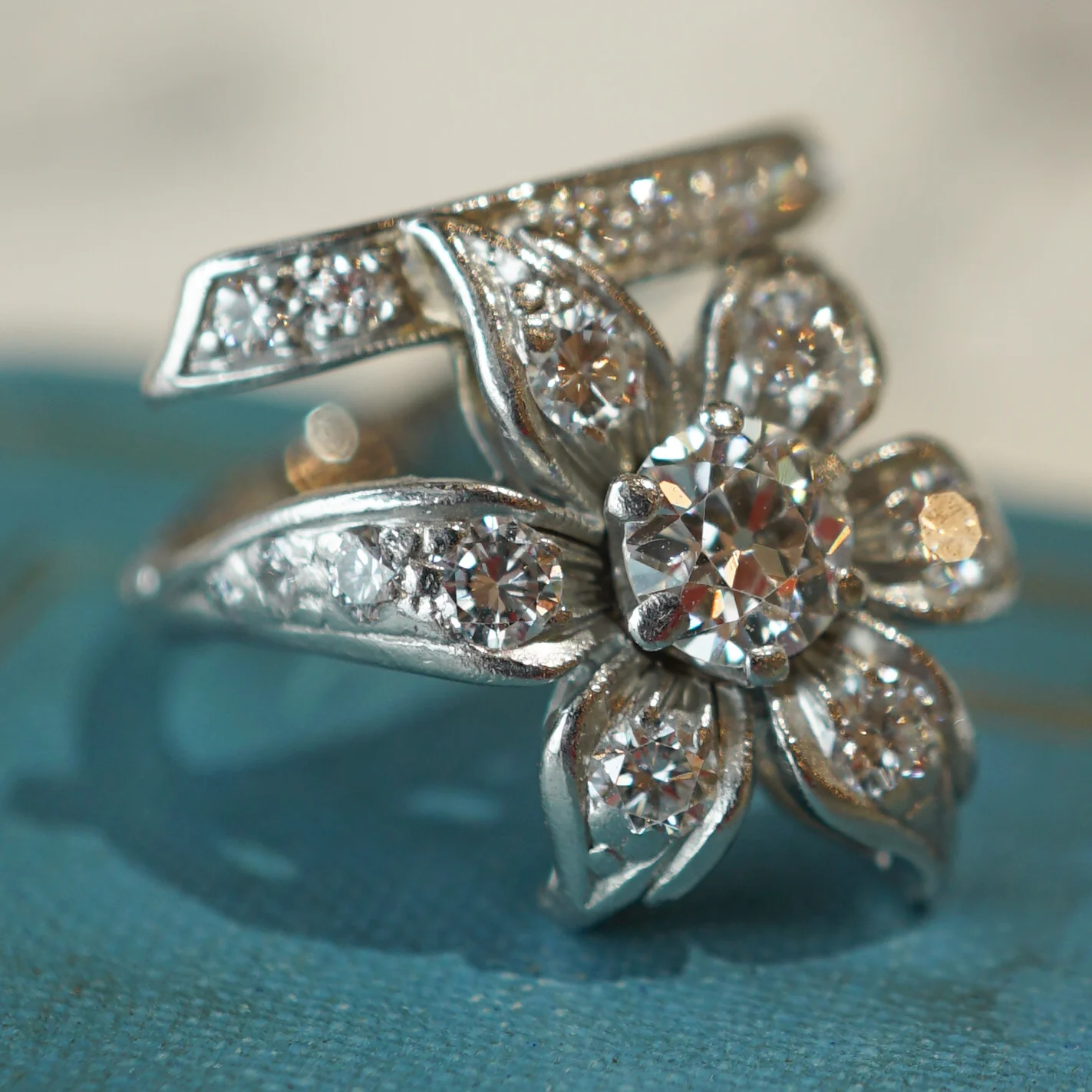 .69 Petri Floral Diamond Cocktail Ring in Platinum - Image 5