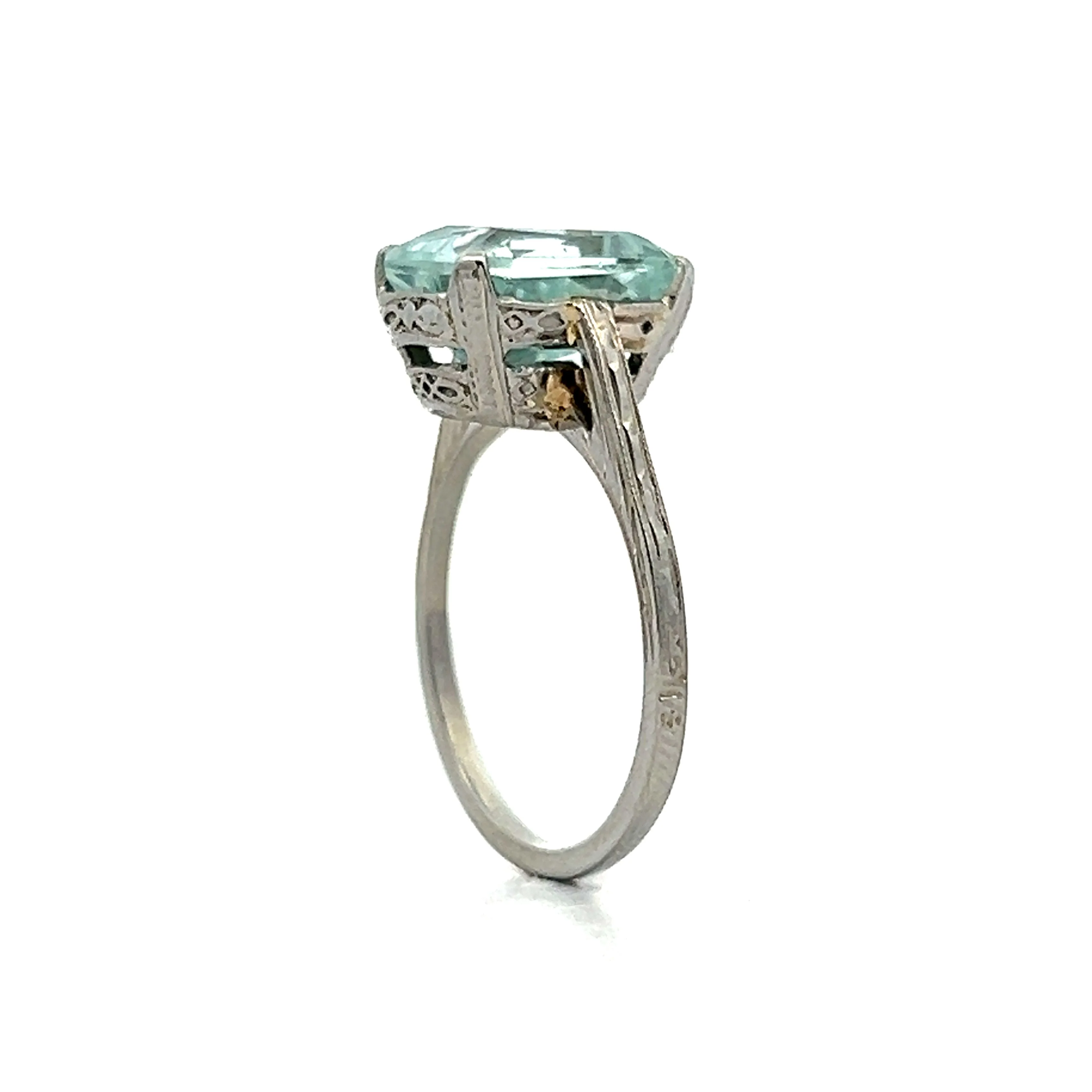 7.17 Vintage Emerald Cut Aquamarine Ring in 18k - Image 5