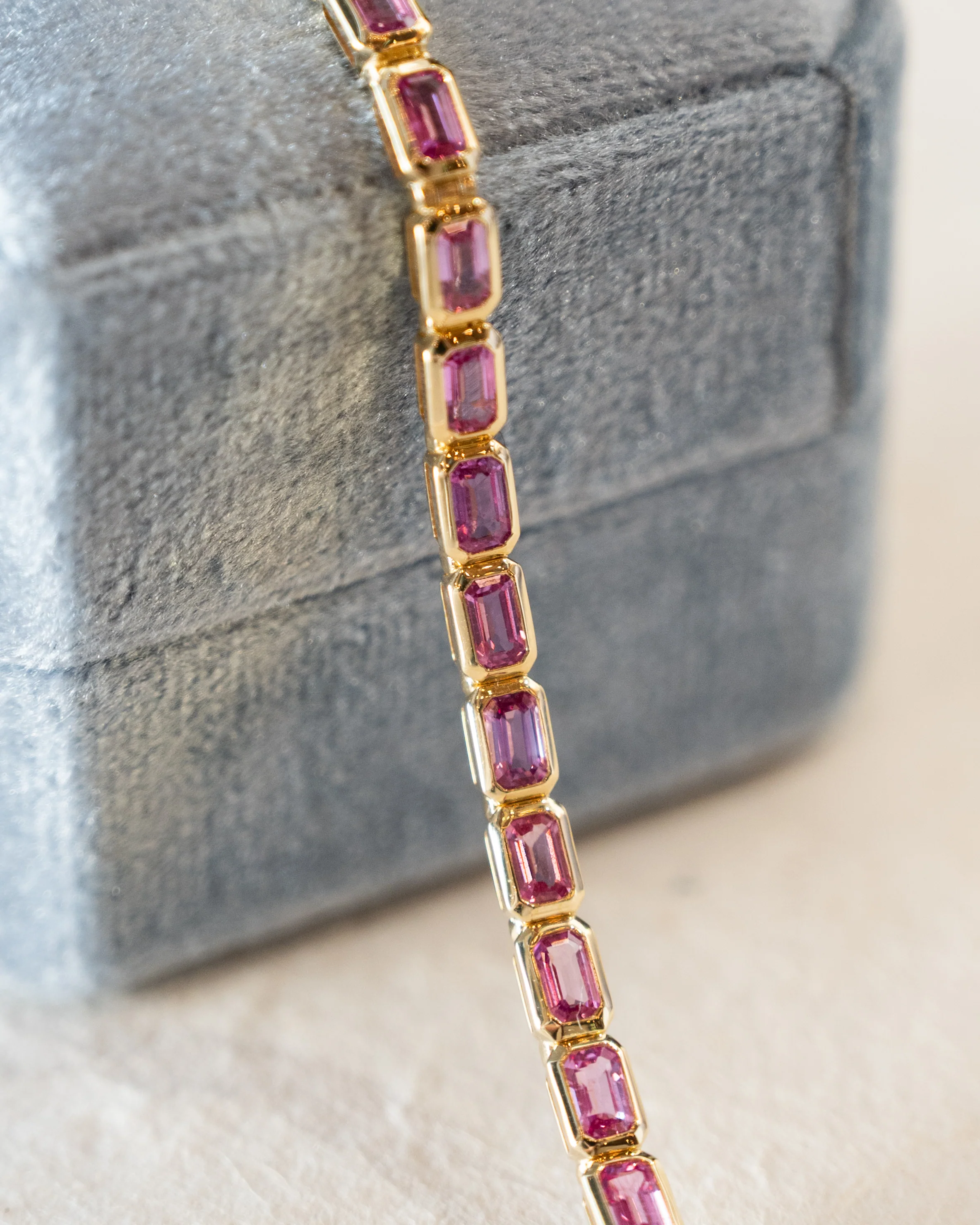 7.71 Emerald Cut Pink Sapphire Tennis Bracelet 18k - Image 5