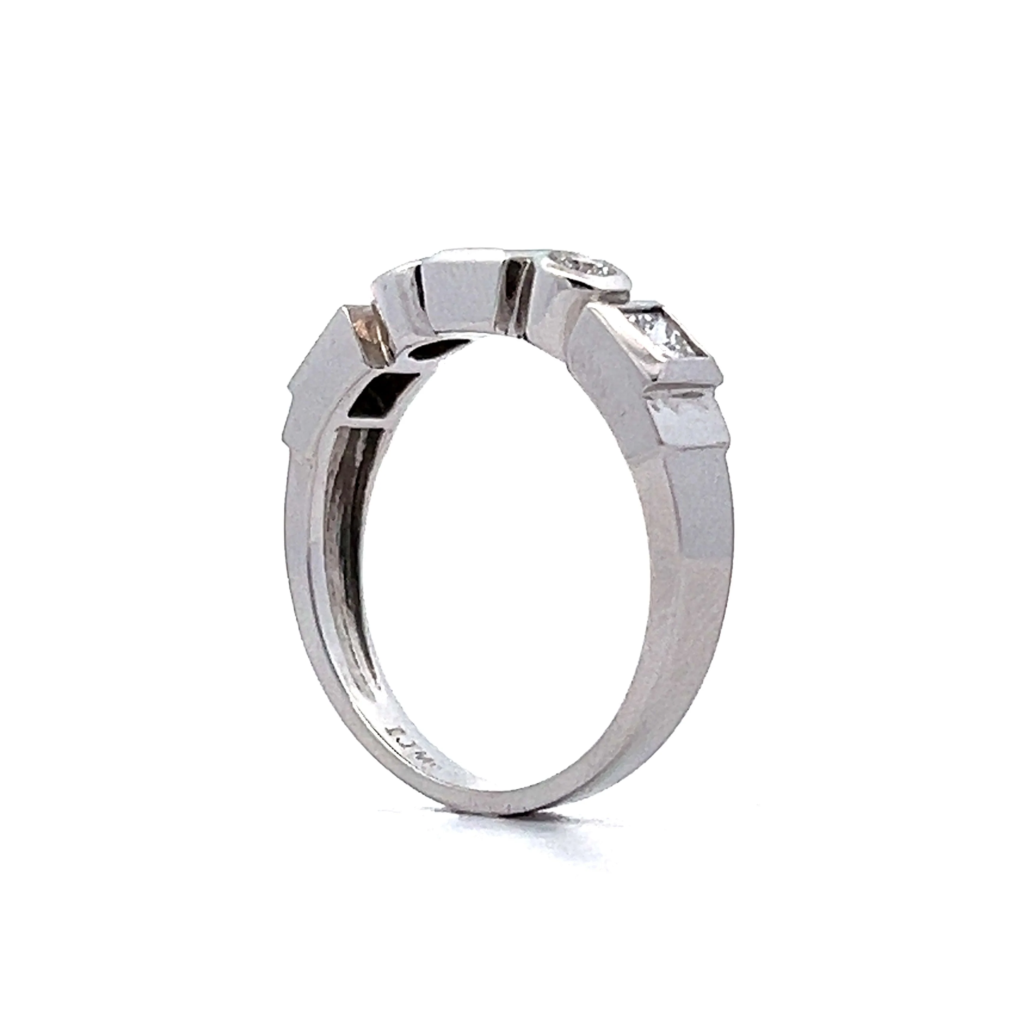 .70 Princess & Round Diamond Band in 18k White Gold - Image 5