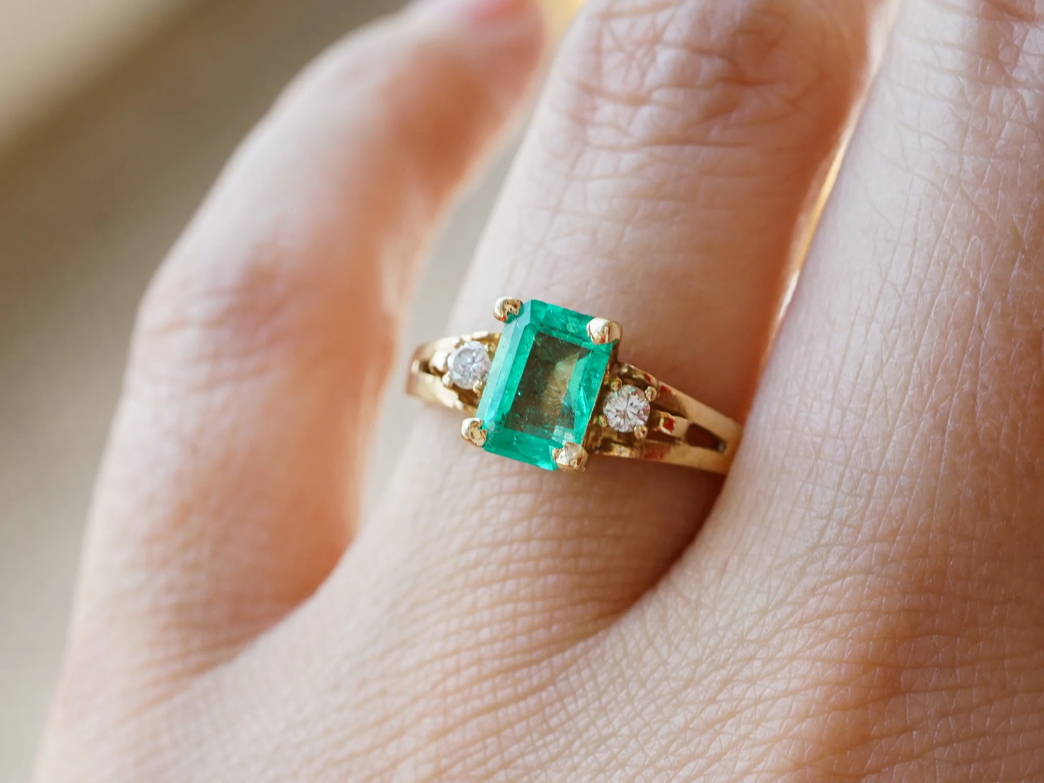 .72 Mid-Century Colombian Emerald Engagement Ring in 14k Yellow Gold - Image 5