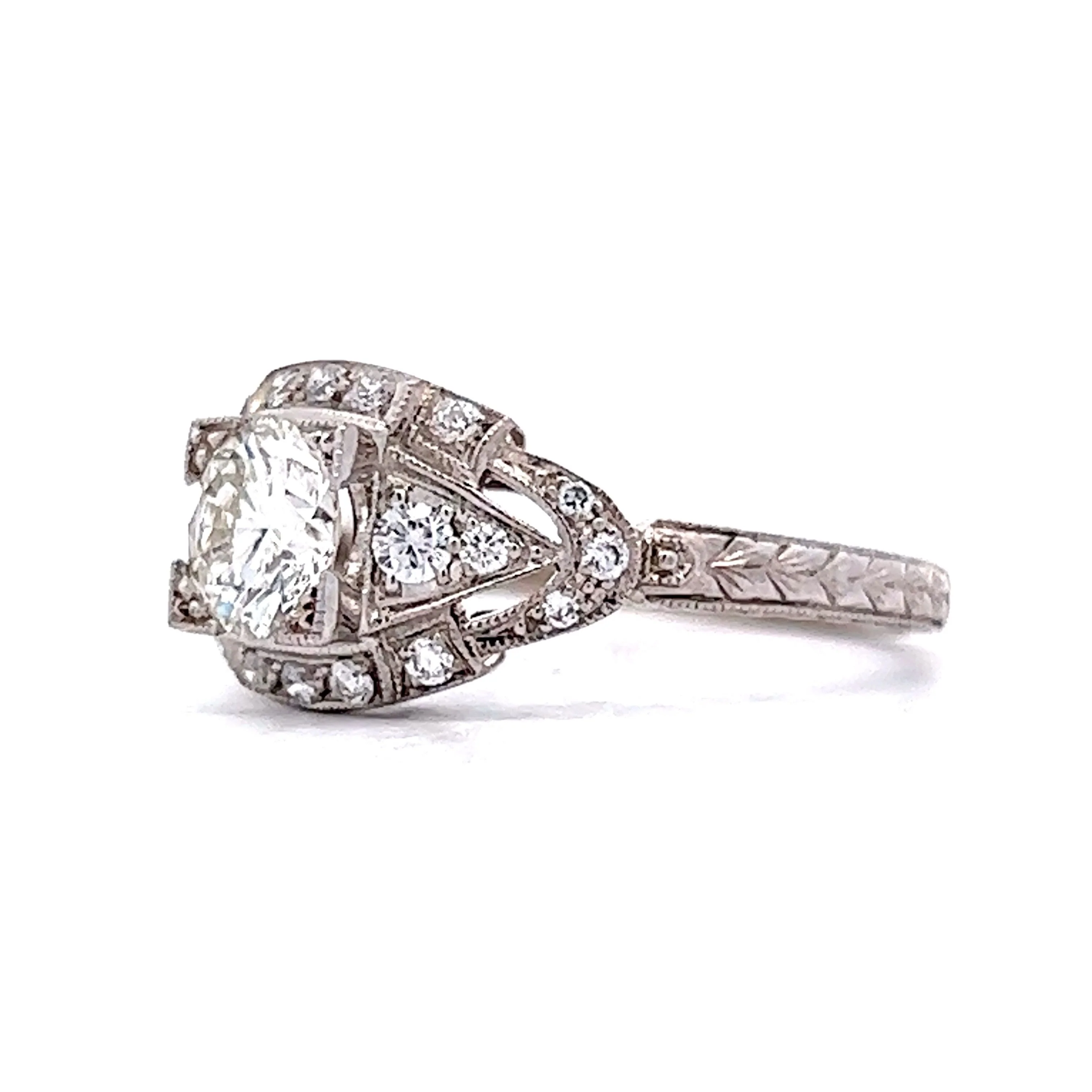 Vintage Art Deco Diamond Engagement Ring in Platinum - Image 2