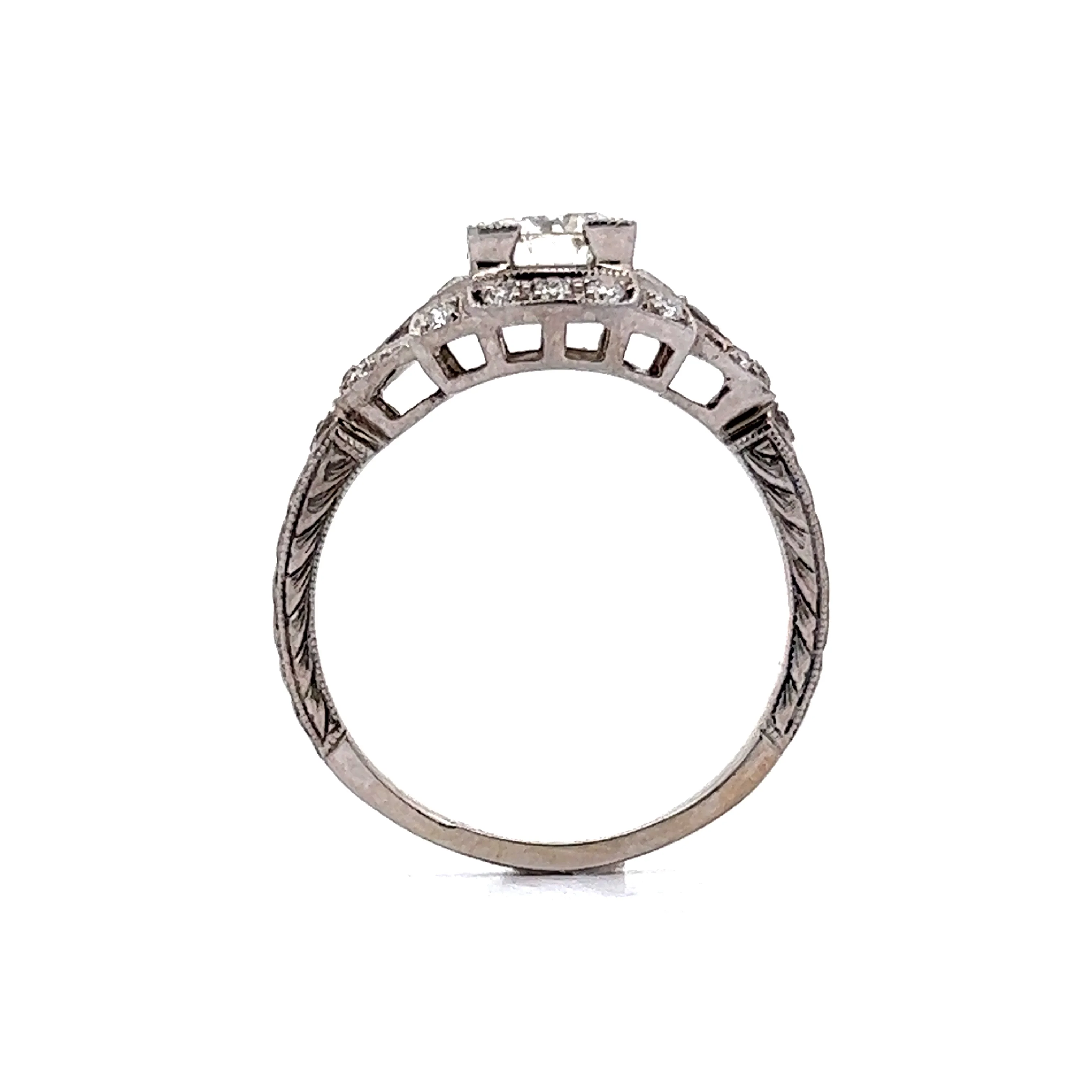 Vintage Art Deco Diamond Engagement Ring in Platinum - Image 4