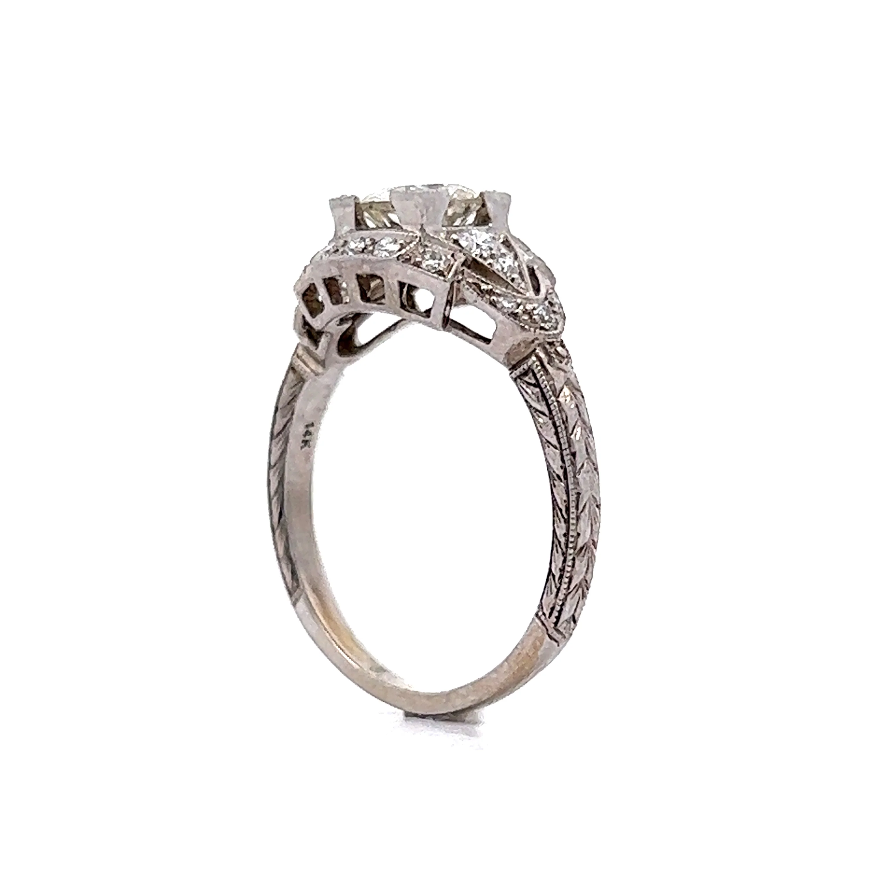 Vintage Art Deco Diamond Engagement Ring in Platinum - Image 5