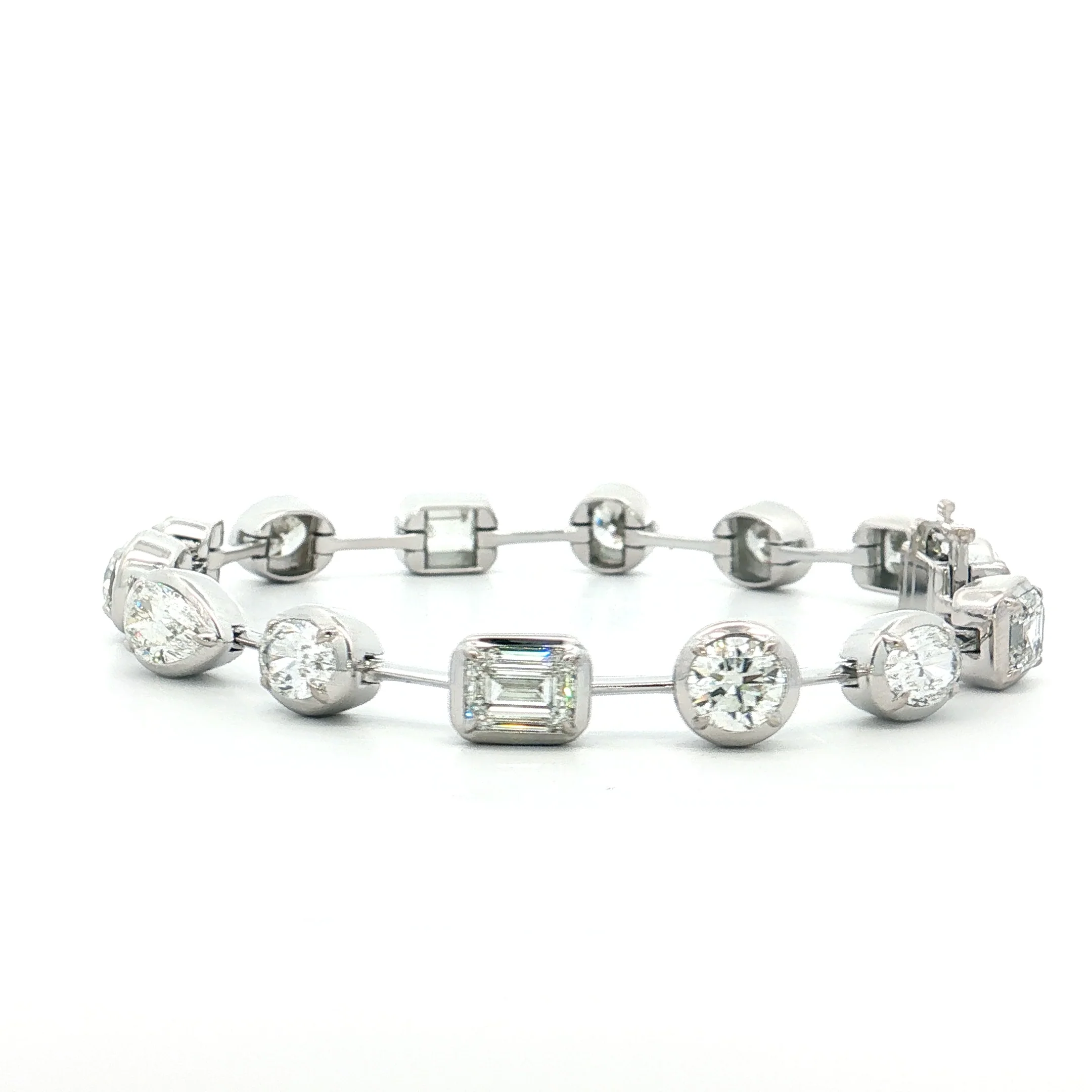 8.04 Mixed Diamond Cut Bracelet 18k White Gold - Image 2