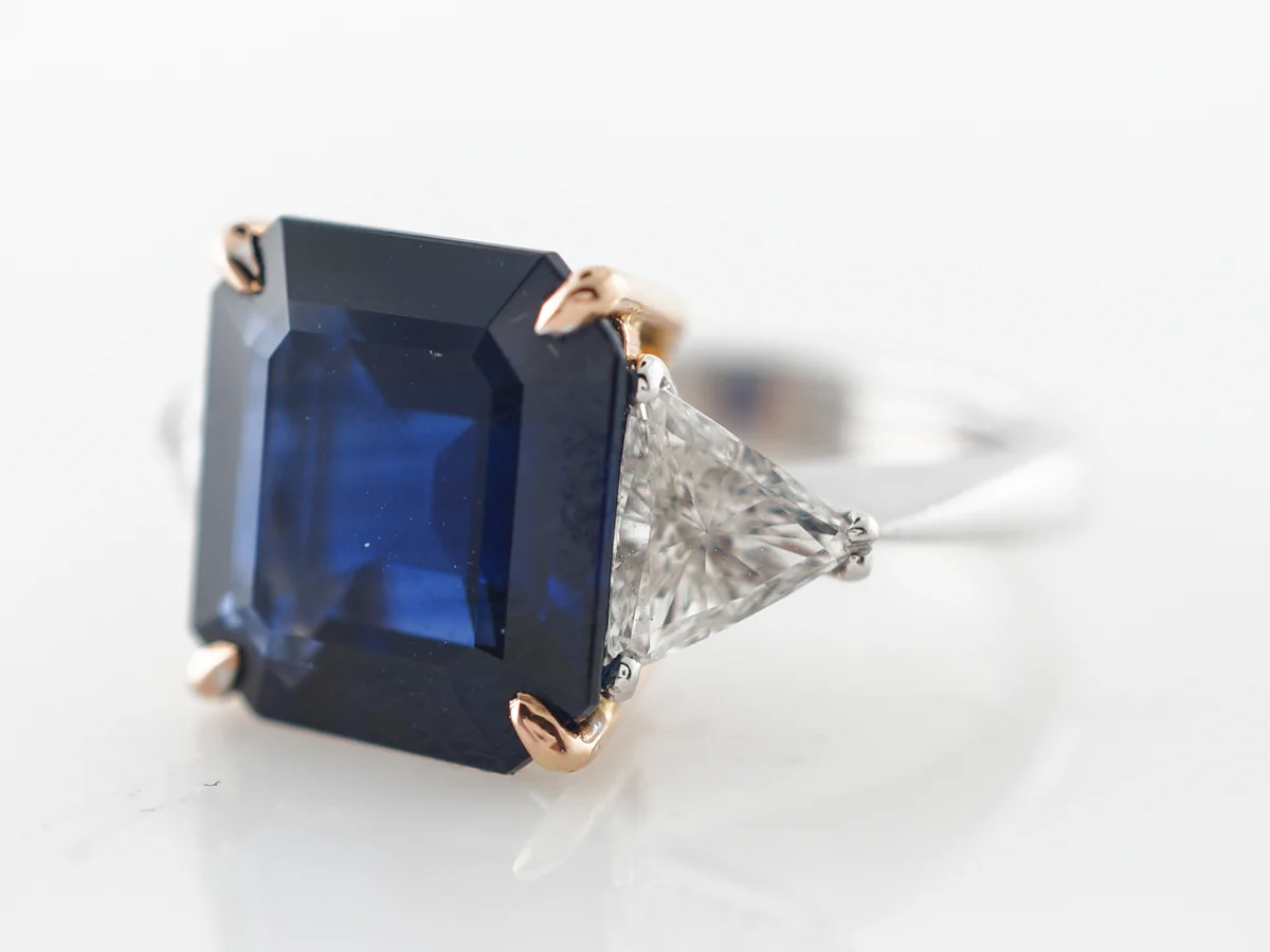 8 Carat Sapphire Engagement Ring in Platinum & Yellow Gold - Image 2